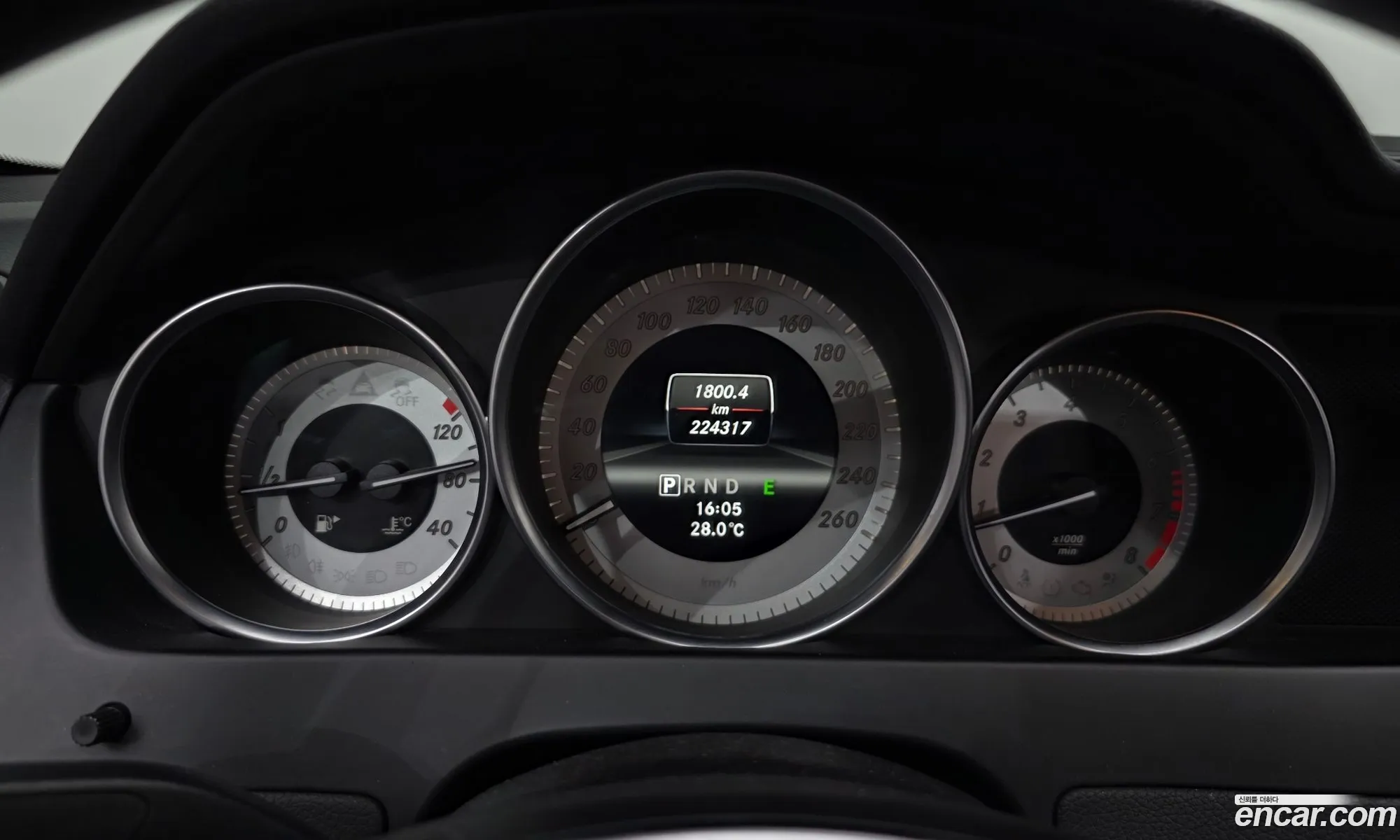 Mercedes-Benz C-Class W204 2012 WDDGF4JB1DA767950 — 20