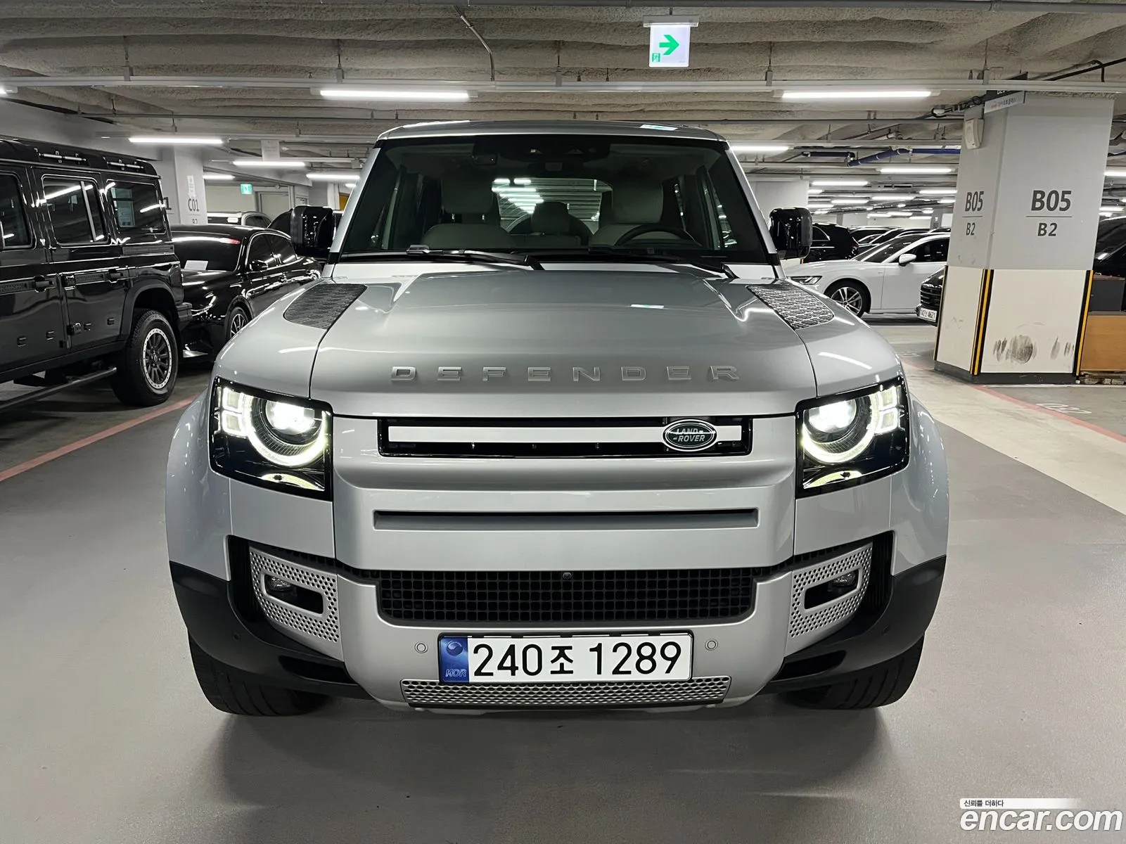 Land Rover Defender 2023 — 20
