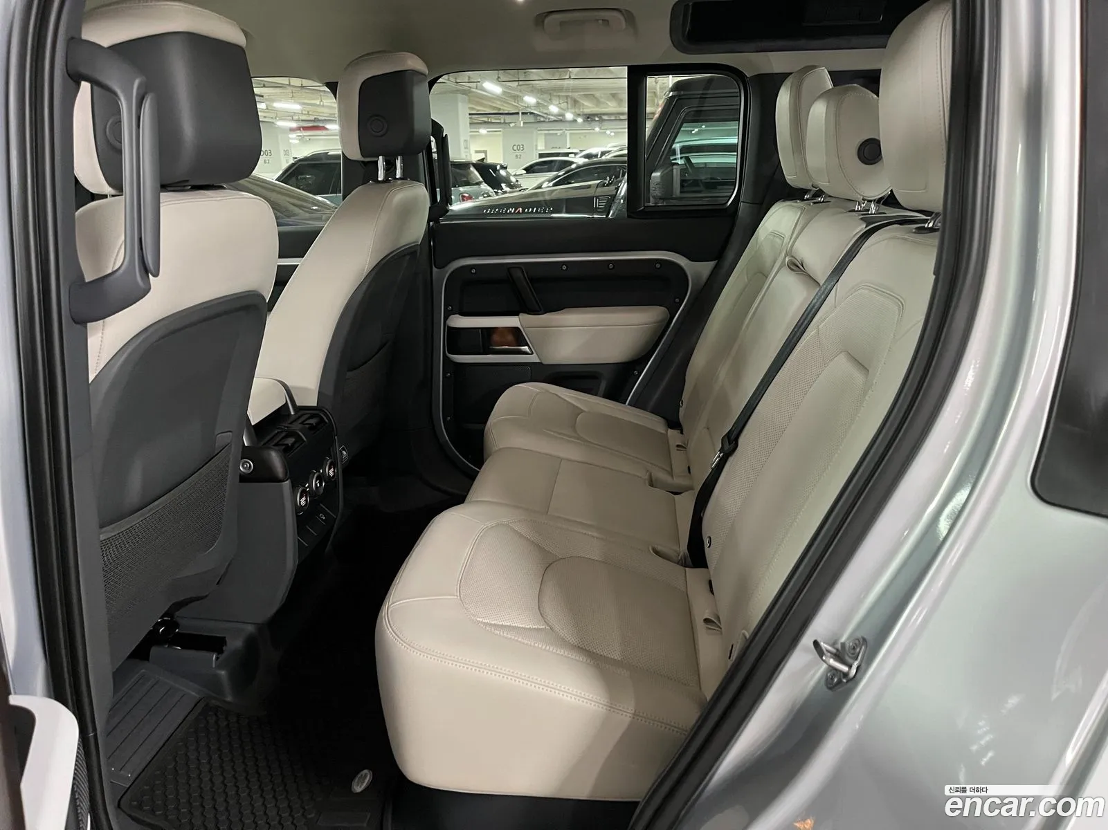 Land Rover Defender 2023 — 6