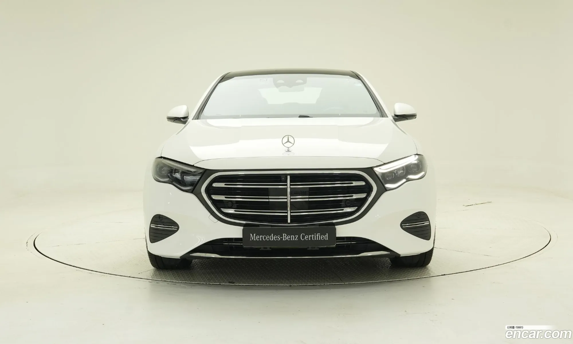 Mercedes-Benz E-Class W214 2025 — 3