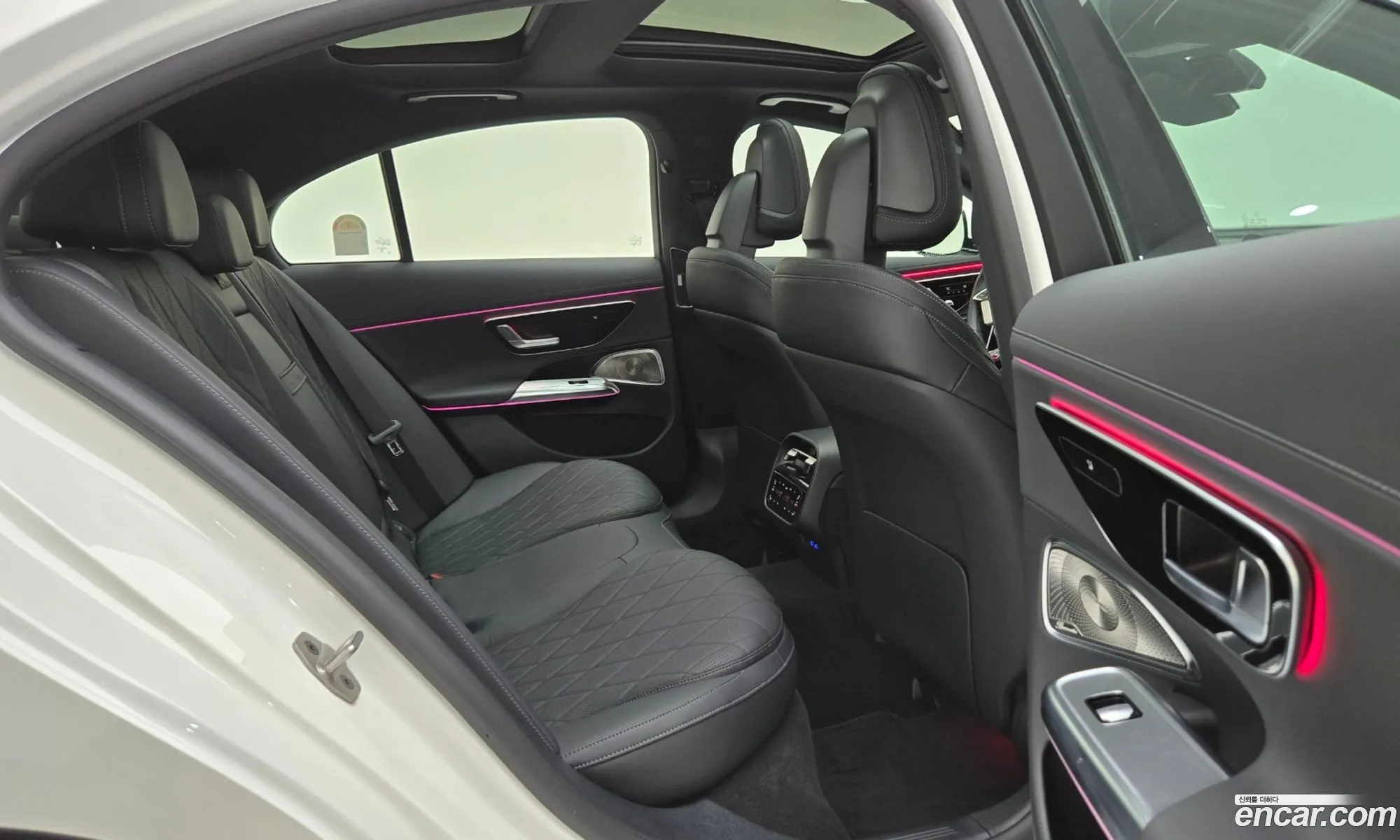 Mercedes-Benz E-Class W214 2025 — 15