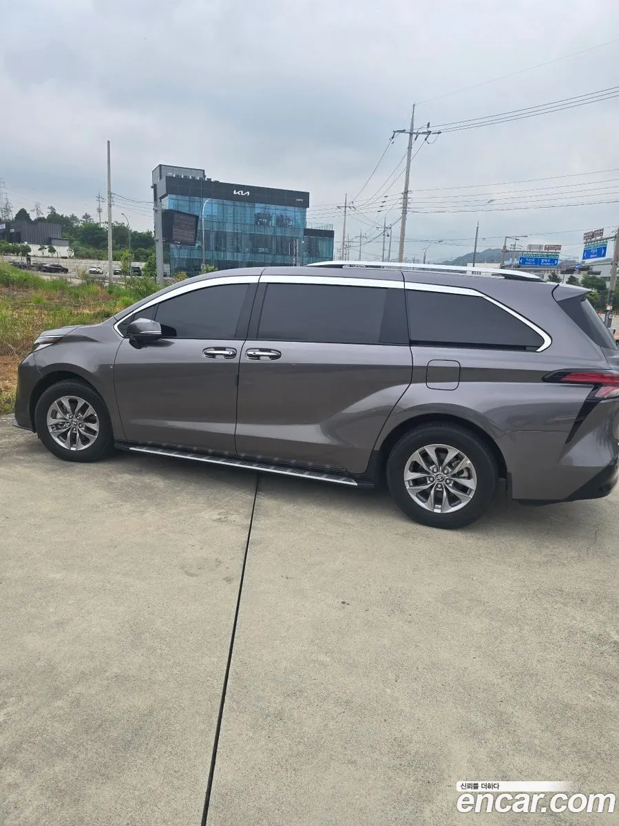 Toyota Sienna 2024 — 12