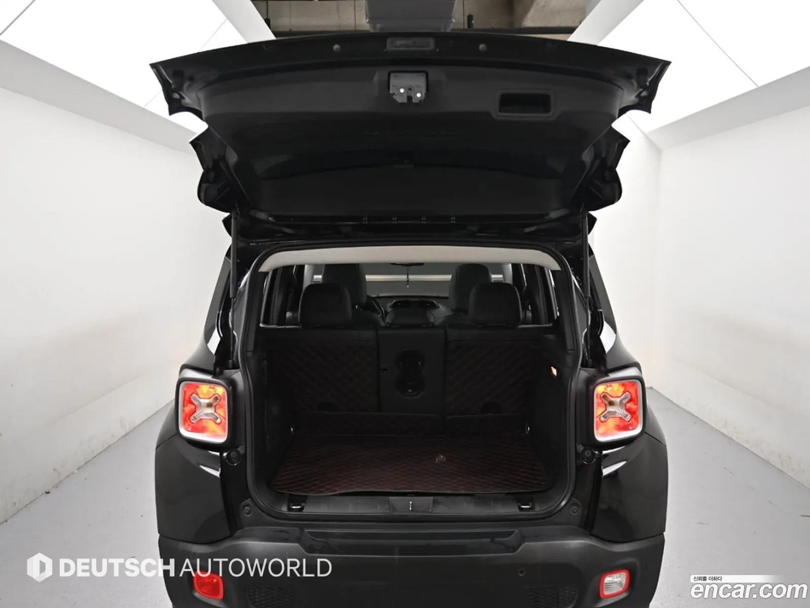 Jeep Renegade 2017 — 11