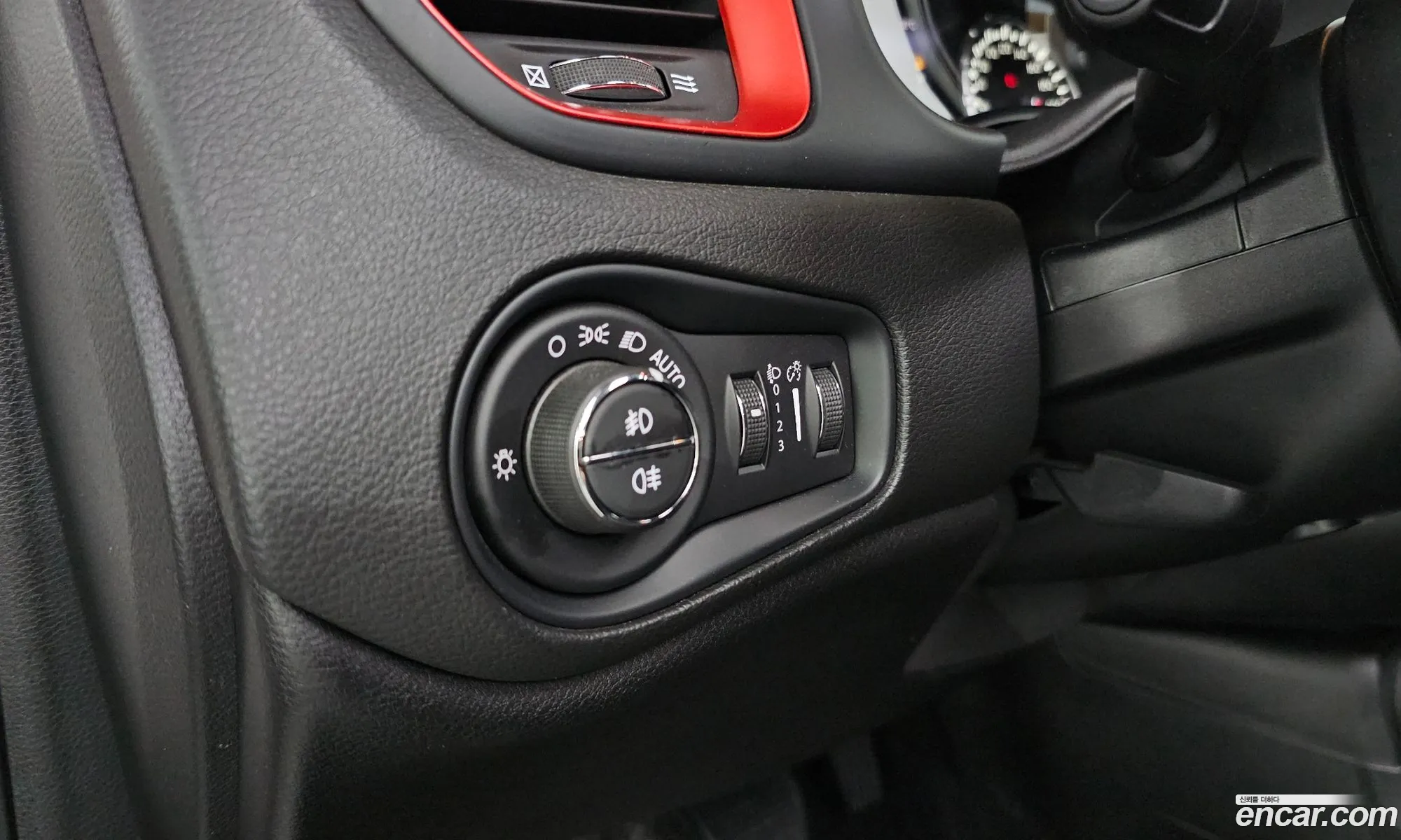Jeep Renegade 2017 1C4BU0000HPF34955 — 11
