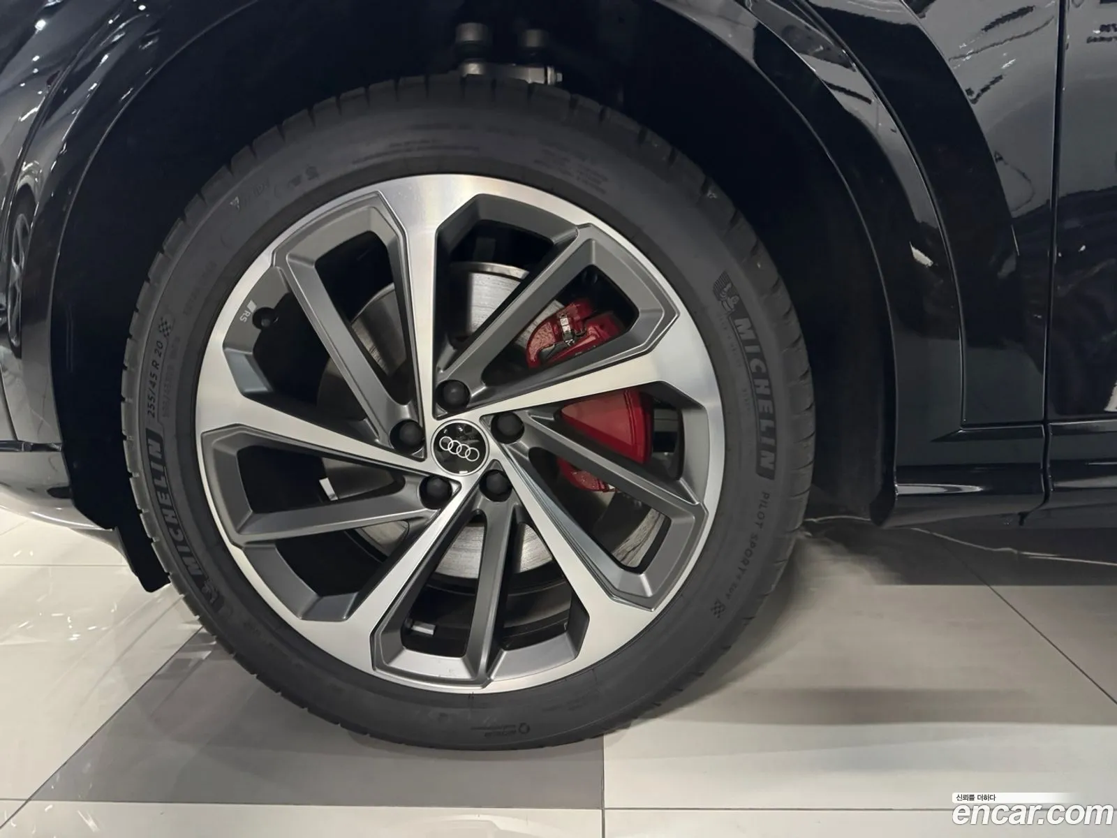 Audi Q5 2025 — 5