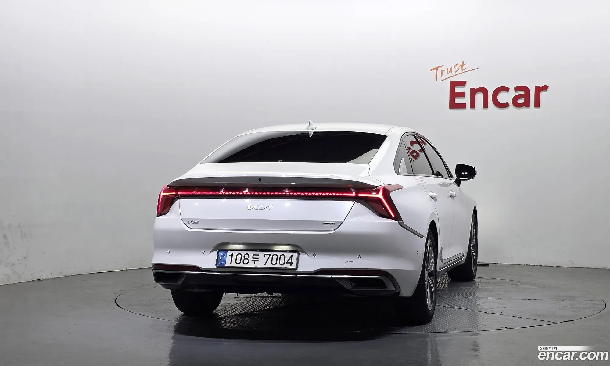 Kia K8 Hybrid 2023 — 4