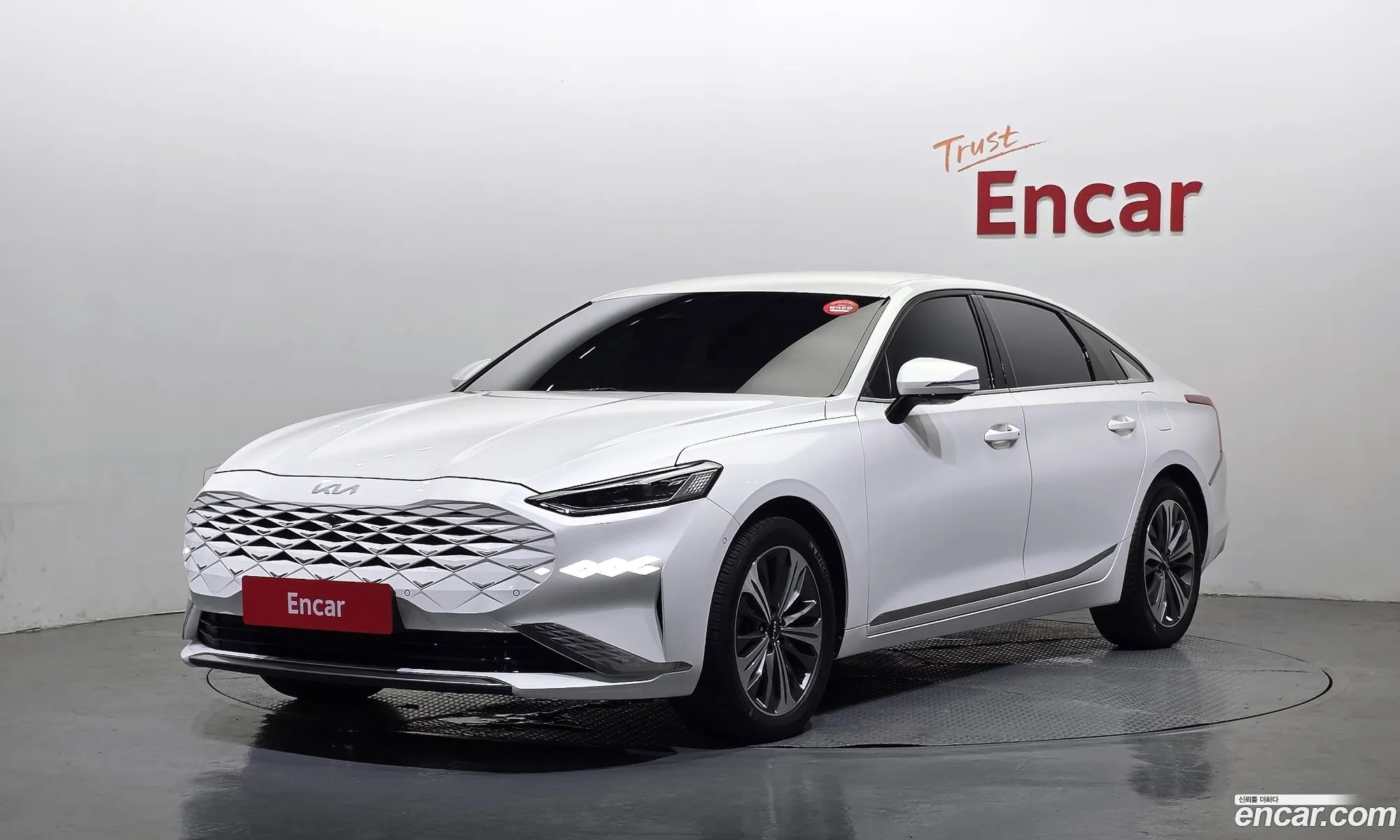 Kia K8 Hybrid 2023 — 2