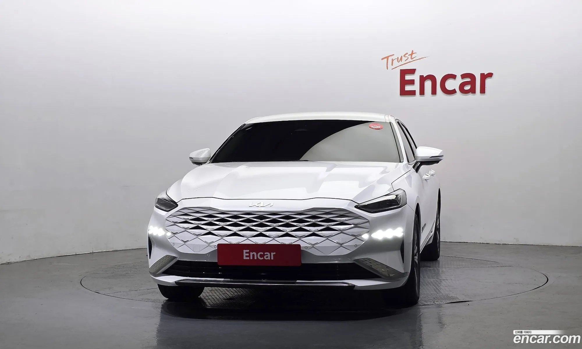 Kia K8 Hybrid 2023 — 3