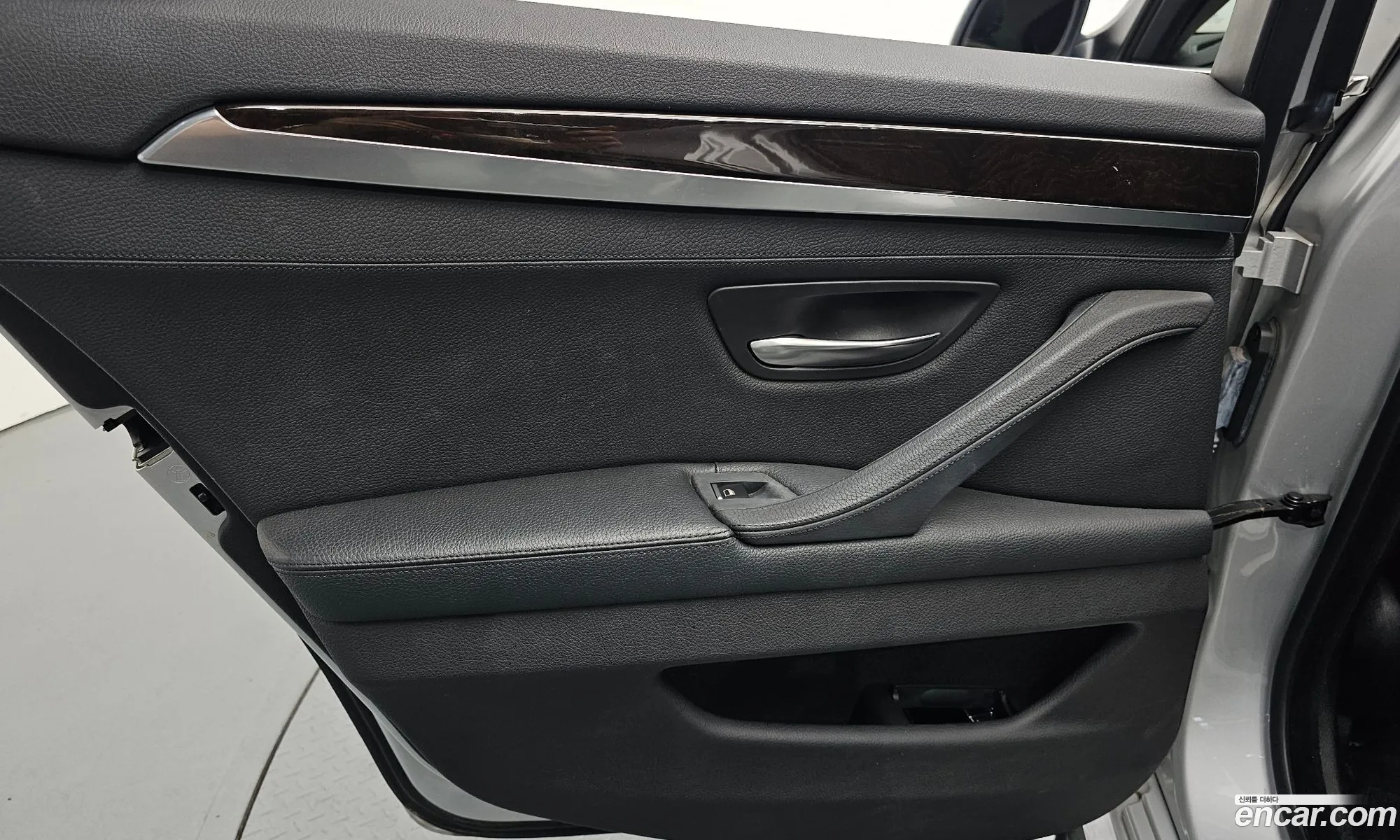 BMW 5 Series 2011 WBAFW1103BC656379 — 20