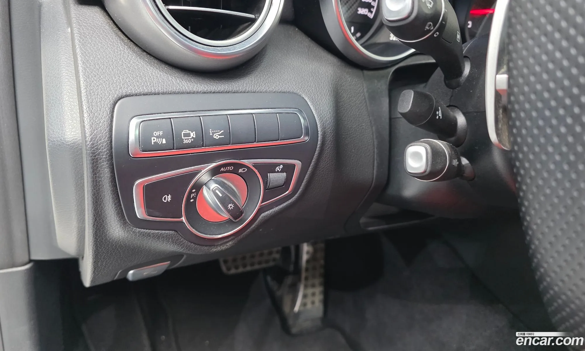 Mercedes-Benz C-Class W205 2018 — 25