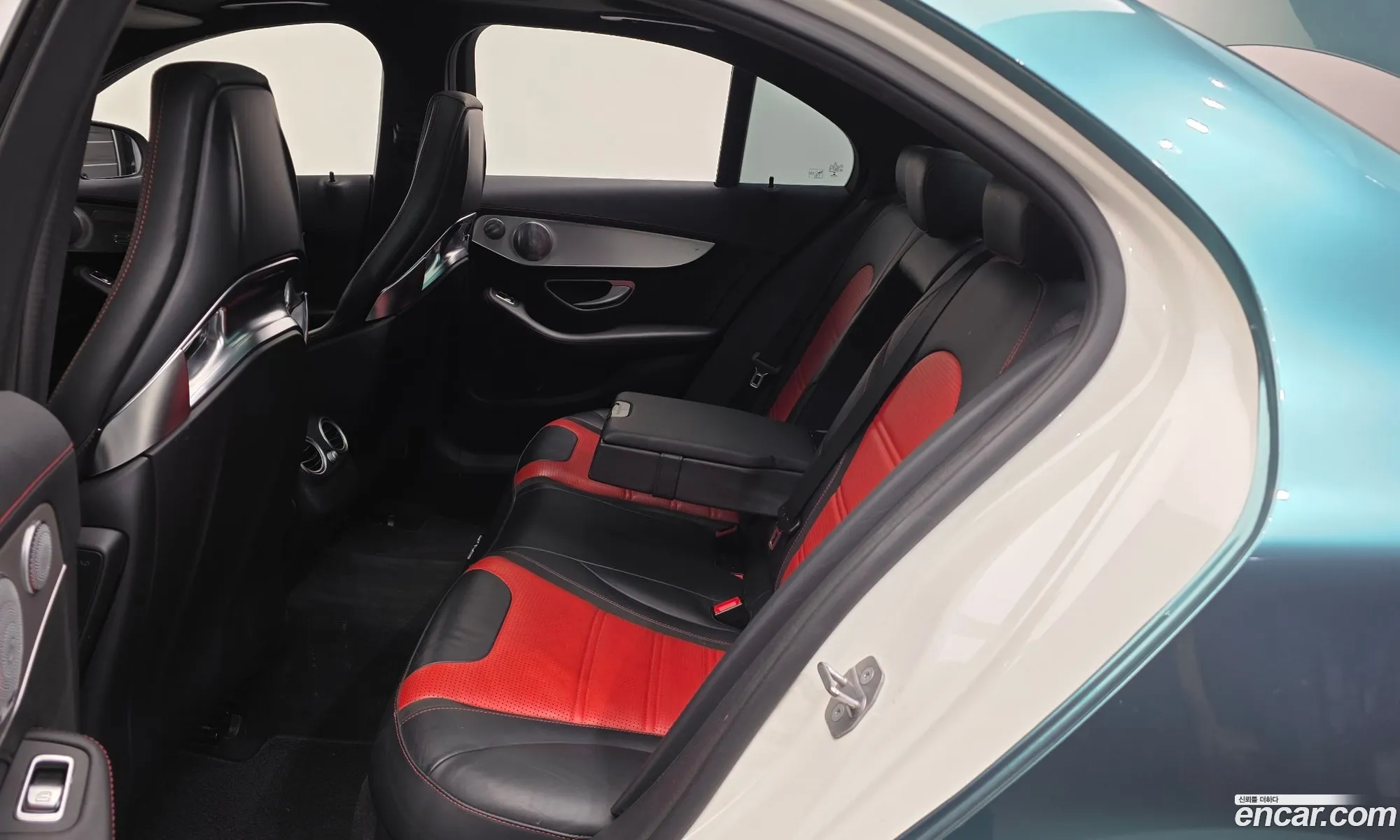 Mercedes-Benz C-Class W205 2018 — 26