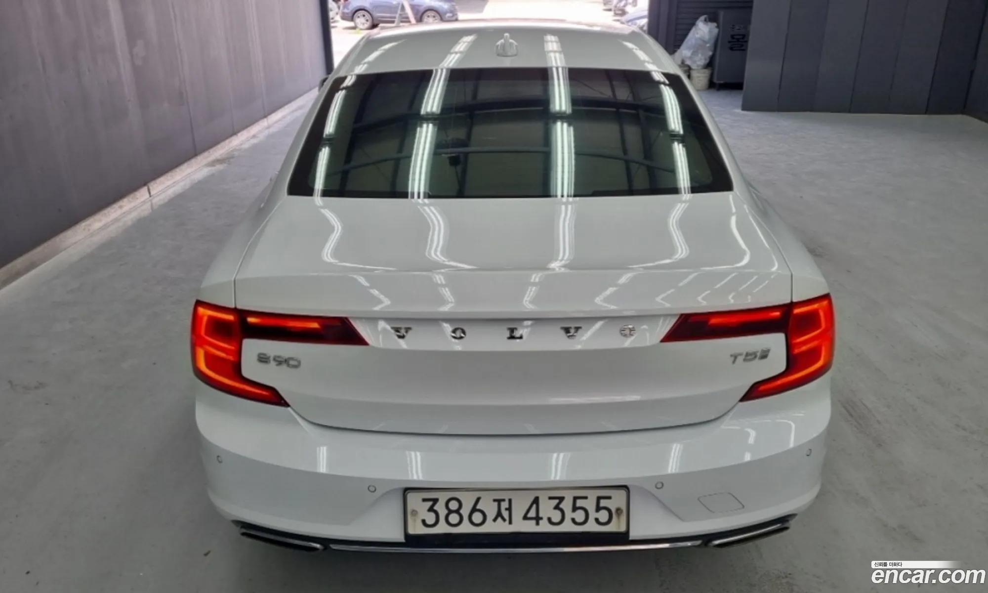 Volvo S90 2020 — 18