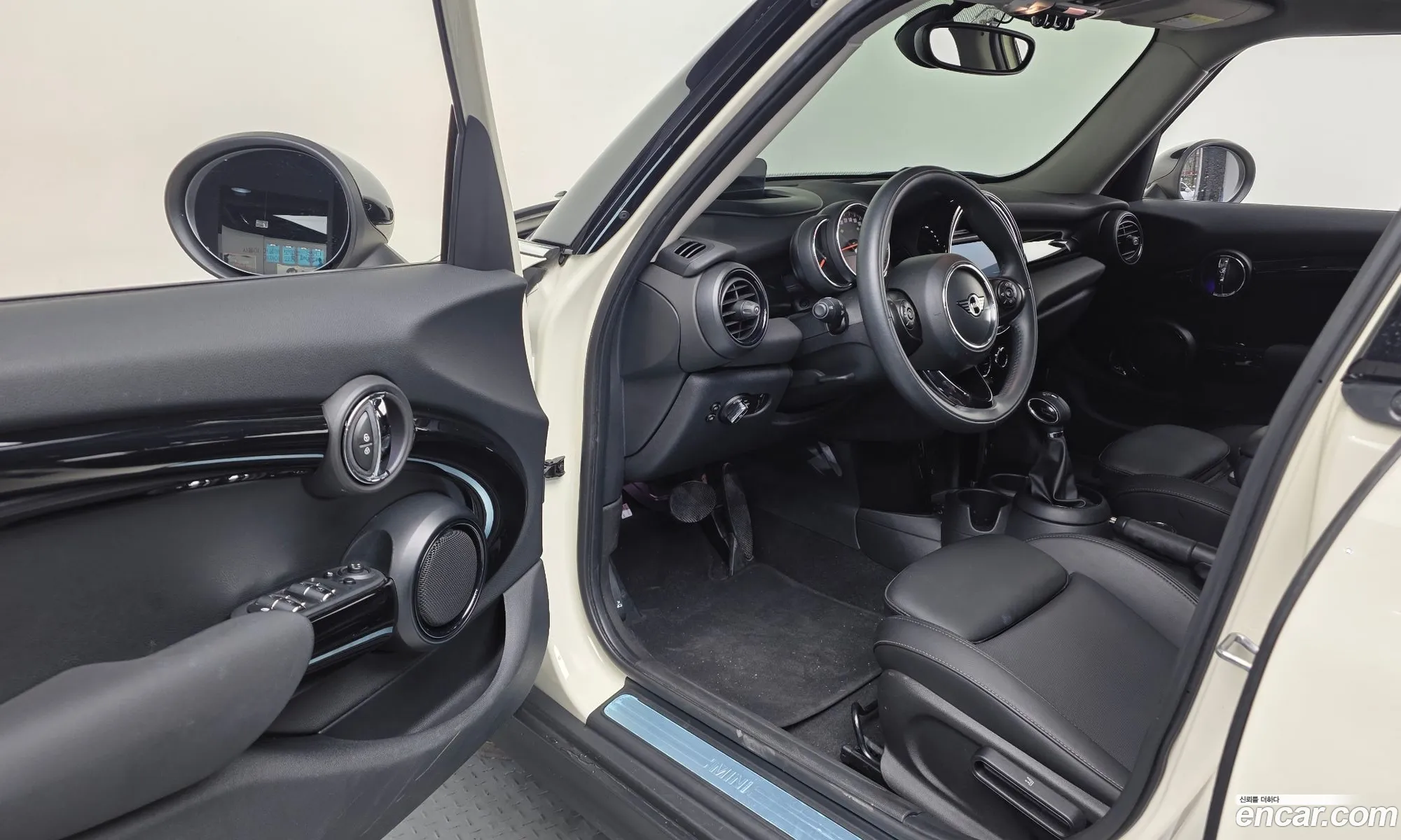 Mini Cooper 2019 WMWXU1103K2L14785 — 23