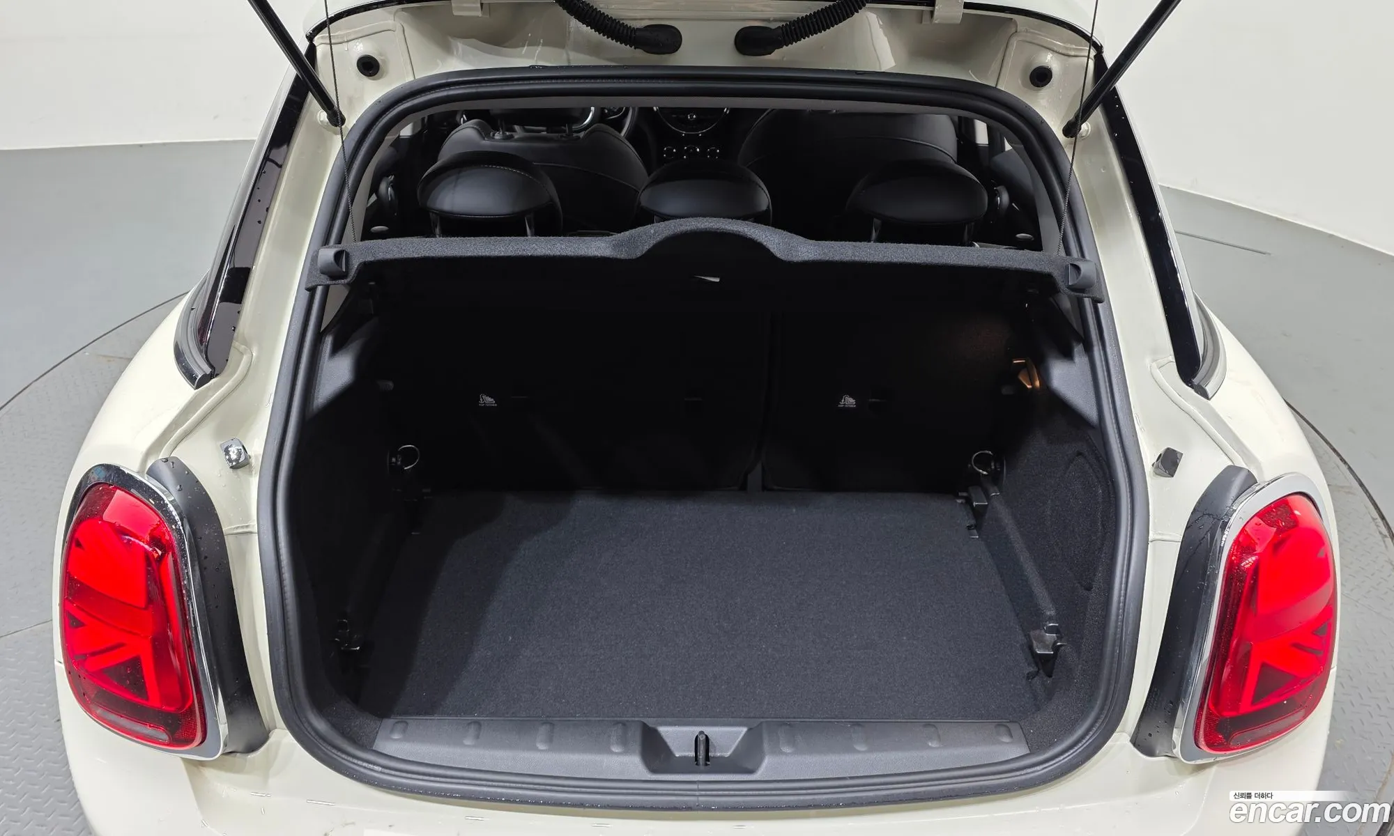 Mini Cooper 2019 WMWXU1103K2L14785 — 9