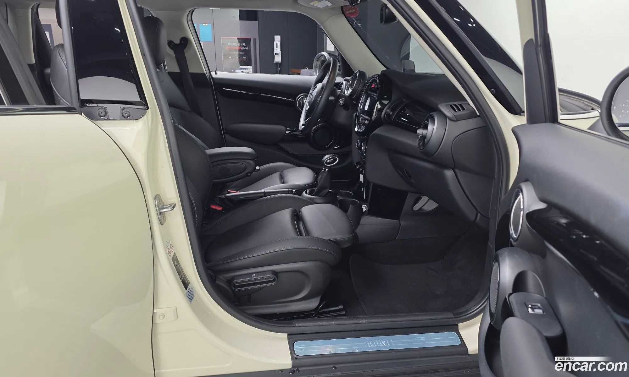 Mini Cooper 2019 WMWXU1103K2L14785 — 28