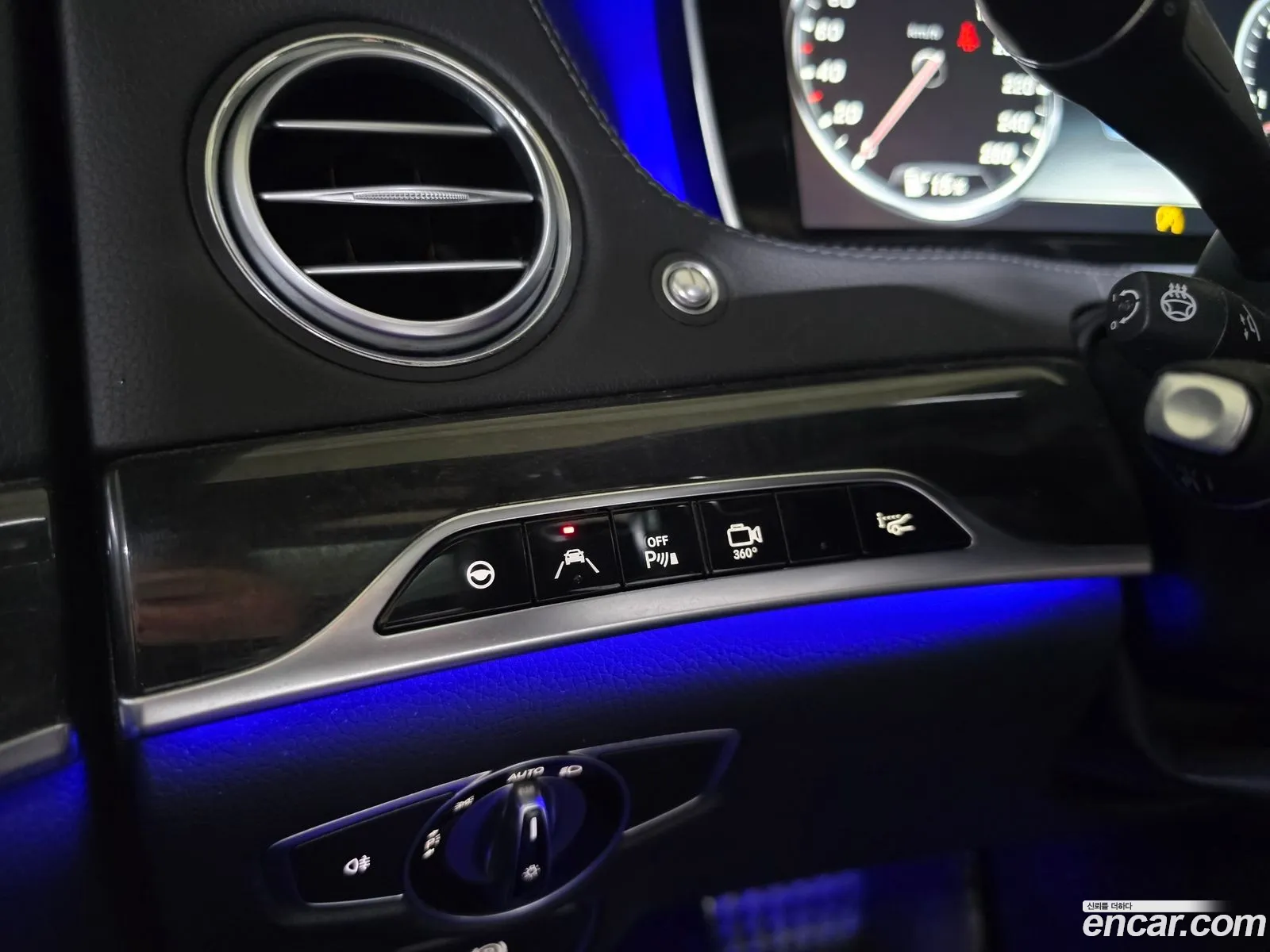 Mercedes-Benz S-Class W222 2016 — 12
