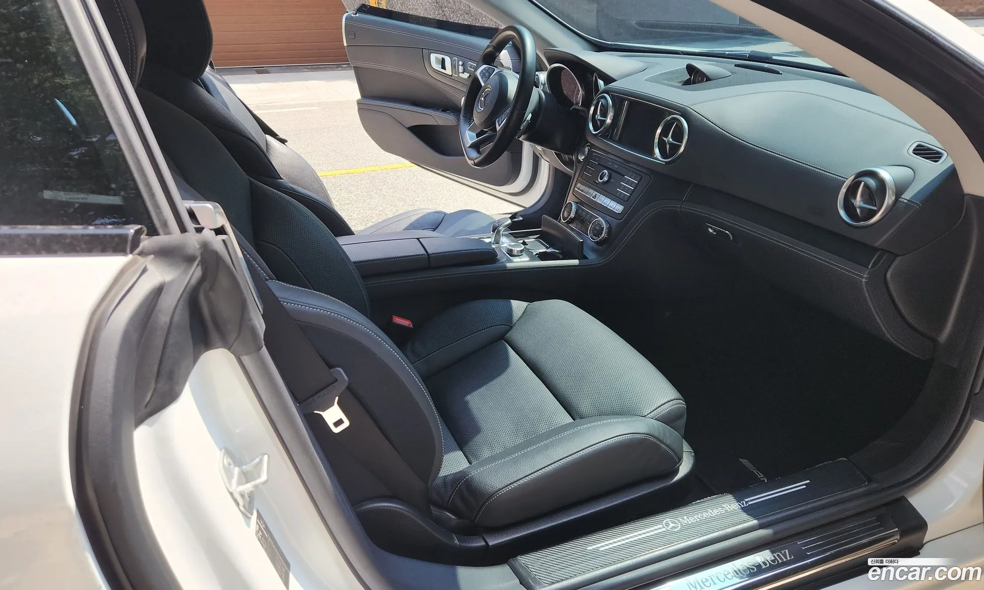 Mercedes-Benz SL-Class 2016 — 2