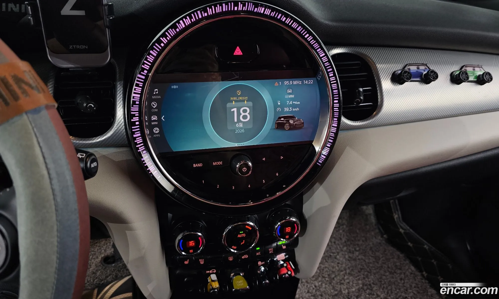 Mini Cooper Electric 2022 WMW11DJ03N2S30521 — 11