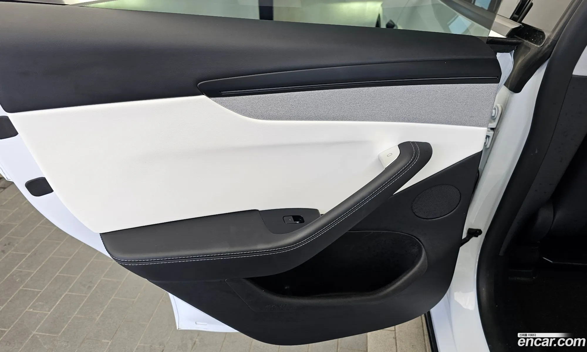 Tesla Model Y 2025 LRWYGCFJ9SC101102 — 20