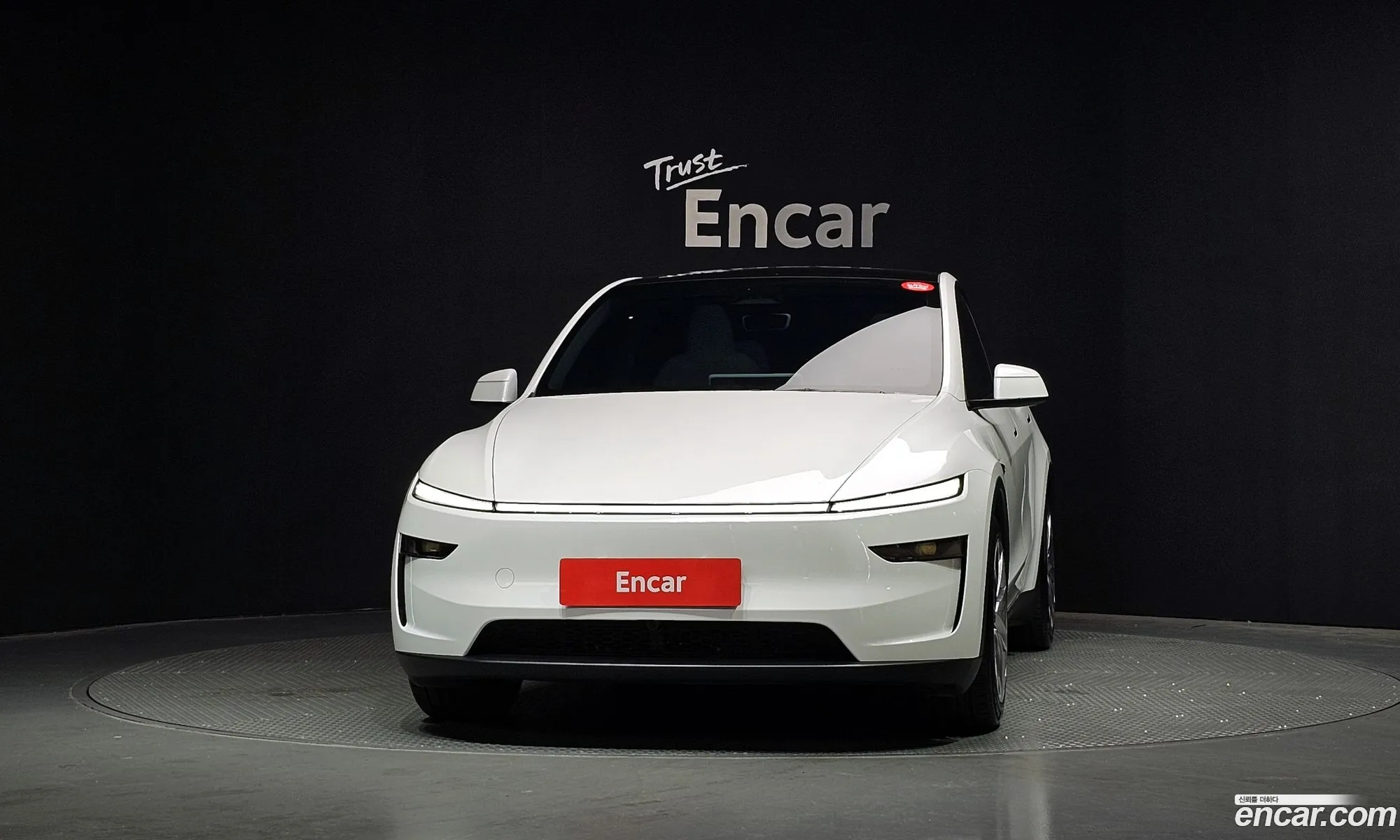 Tesla Model Y 2025 LRWYGCFJ9SC101102 — 26