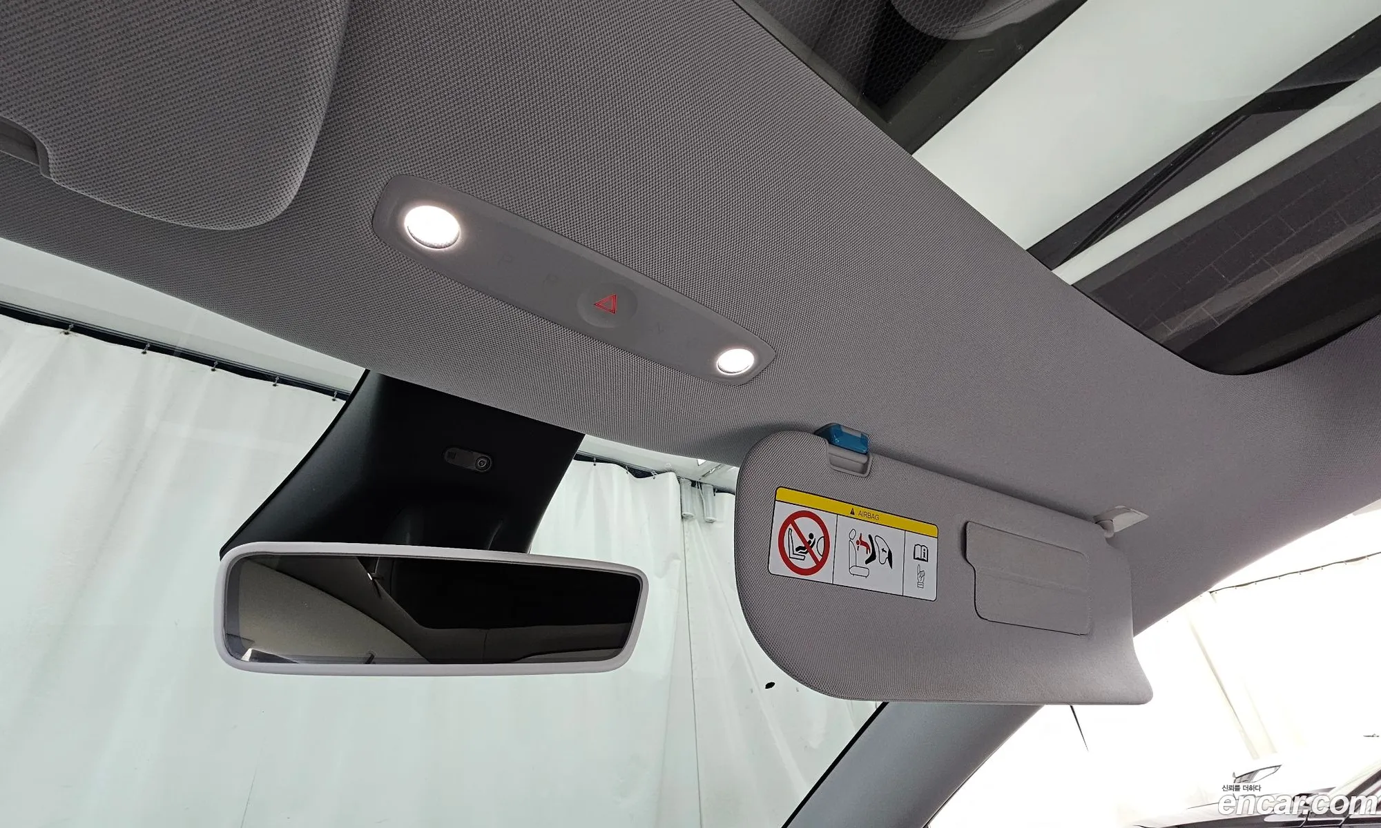 Tesla Model Y 2025 LRWYGCFJ9SC101102 — 4