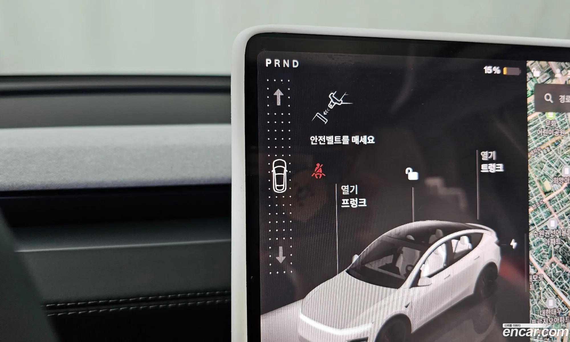 Tesla Model Y 2025 LRWYGCFJ9SC101102 — 28