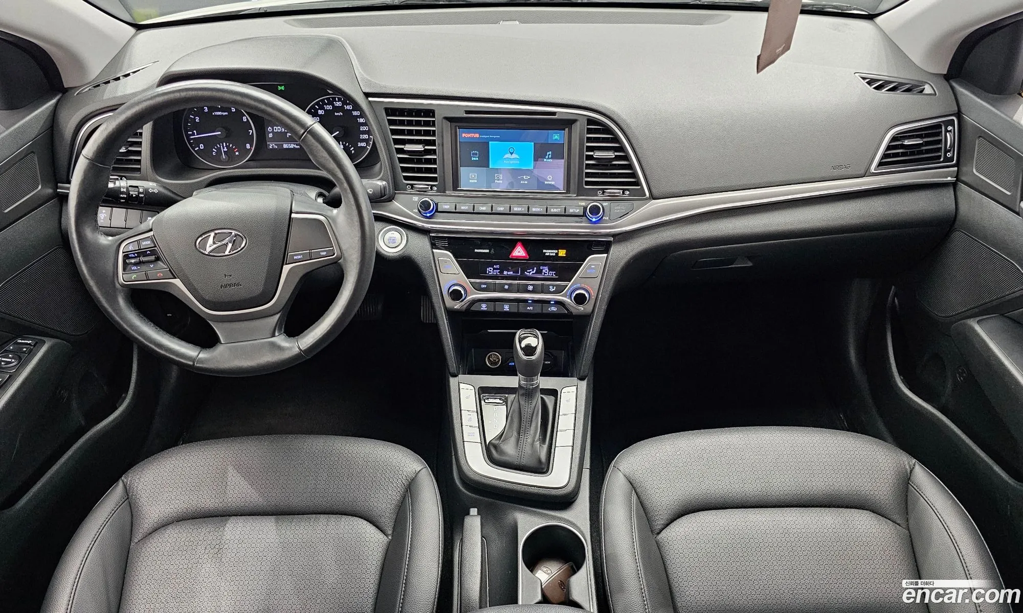 Hyundai Elantra AD 2016 — 2