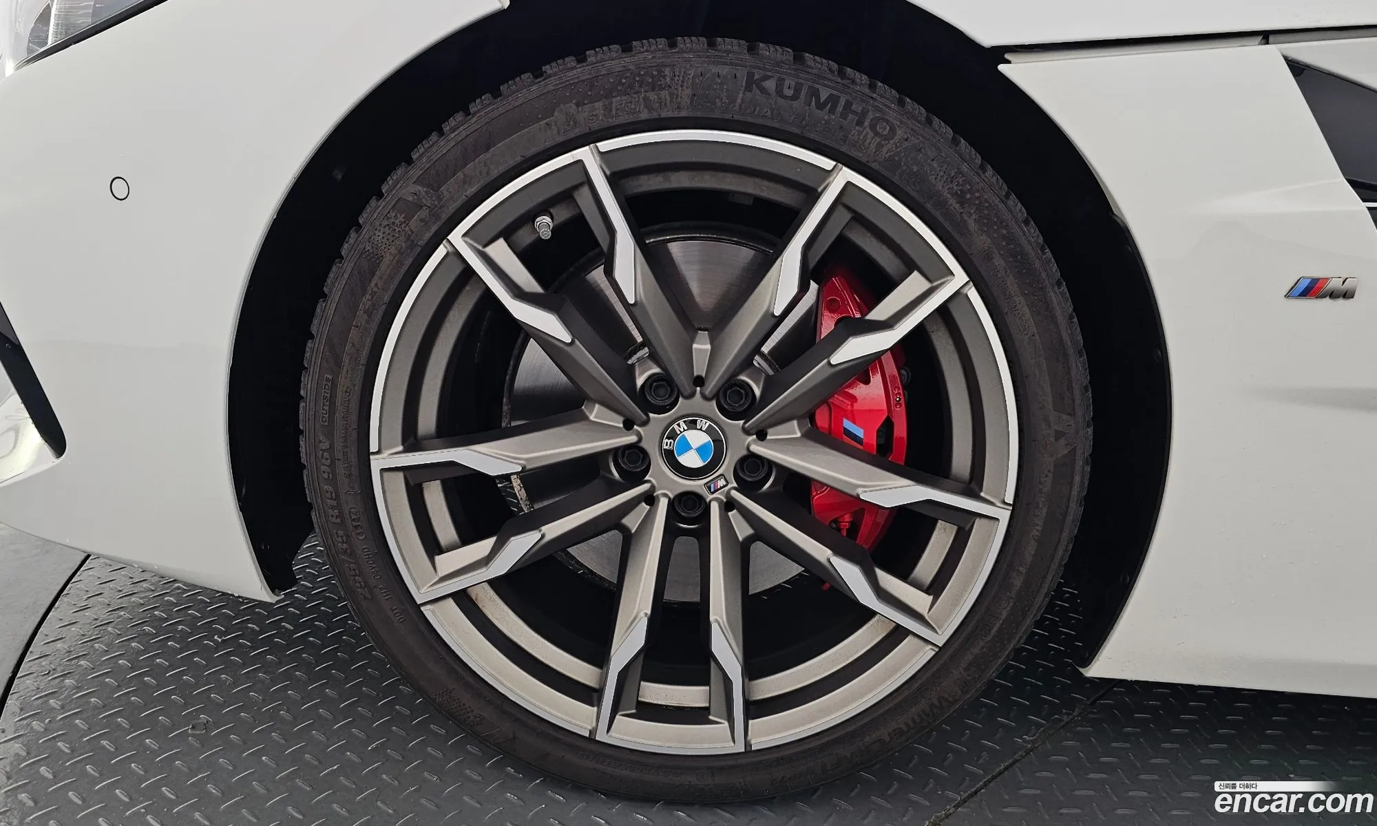BMW Z4 2023 — 18