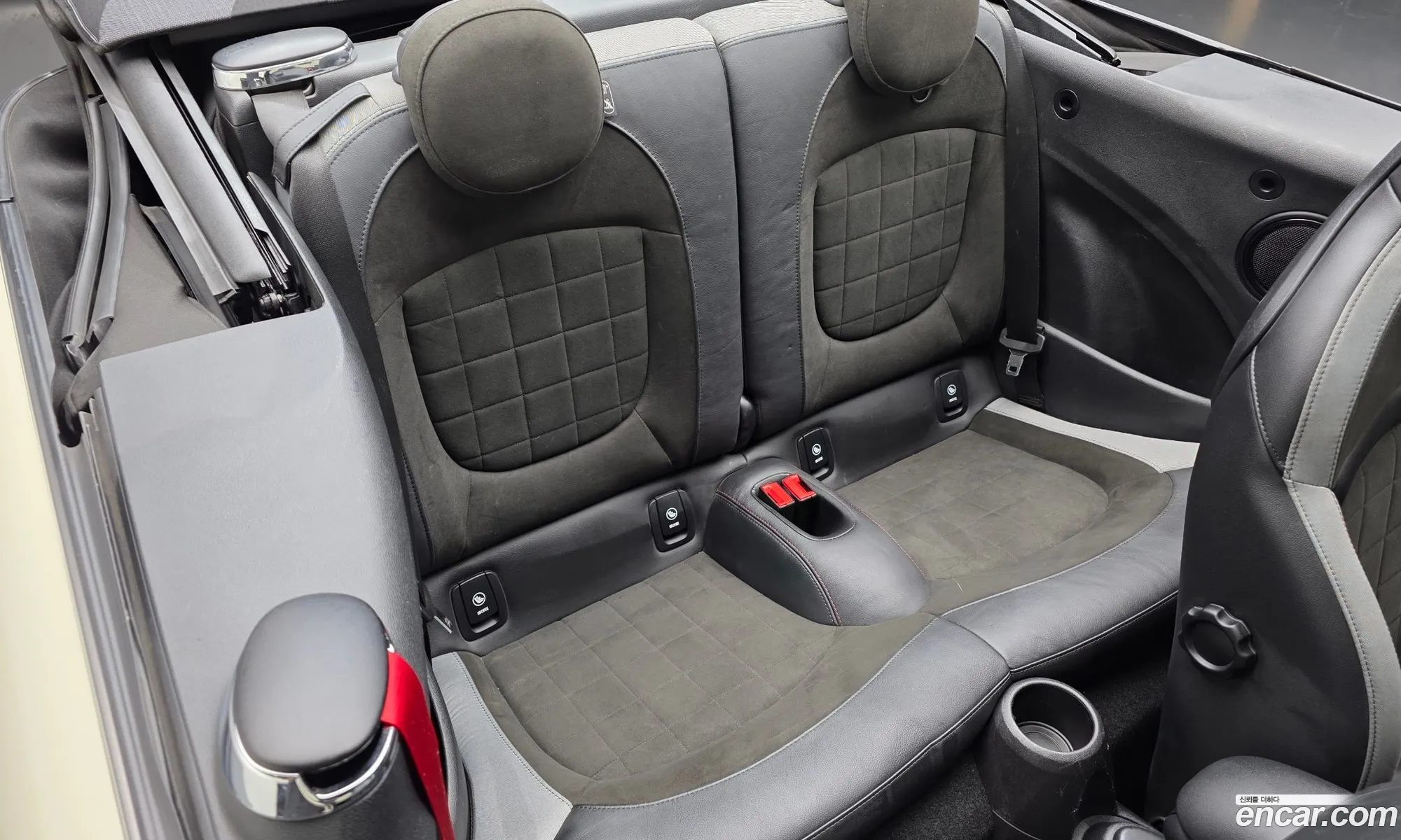 Mini Cooper S Convertible 2021 — 12