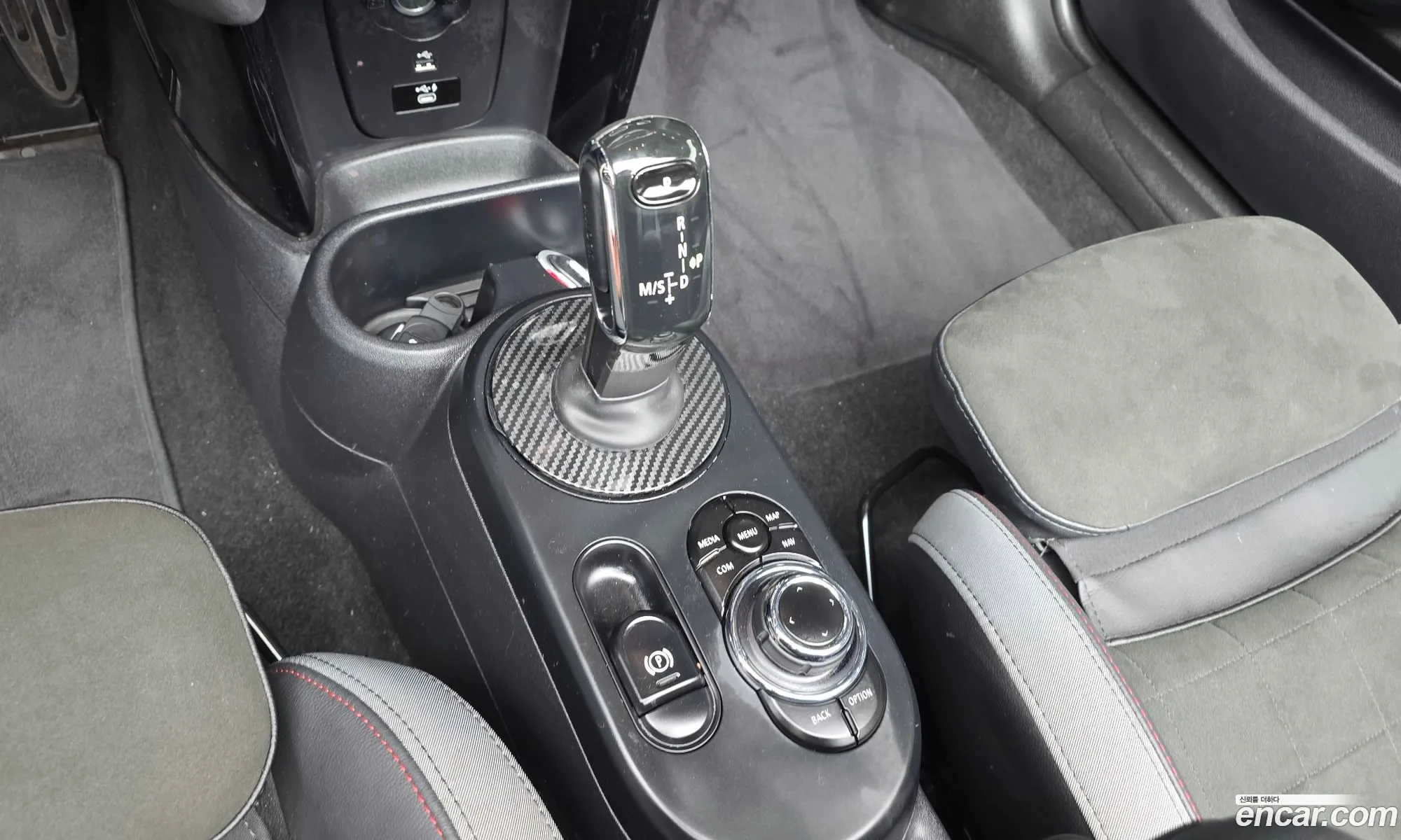 Mini Cooper S Convertible 2021 — 29