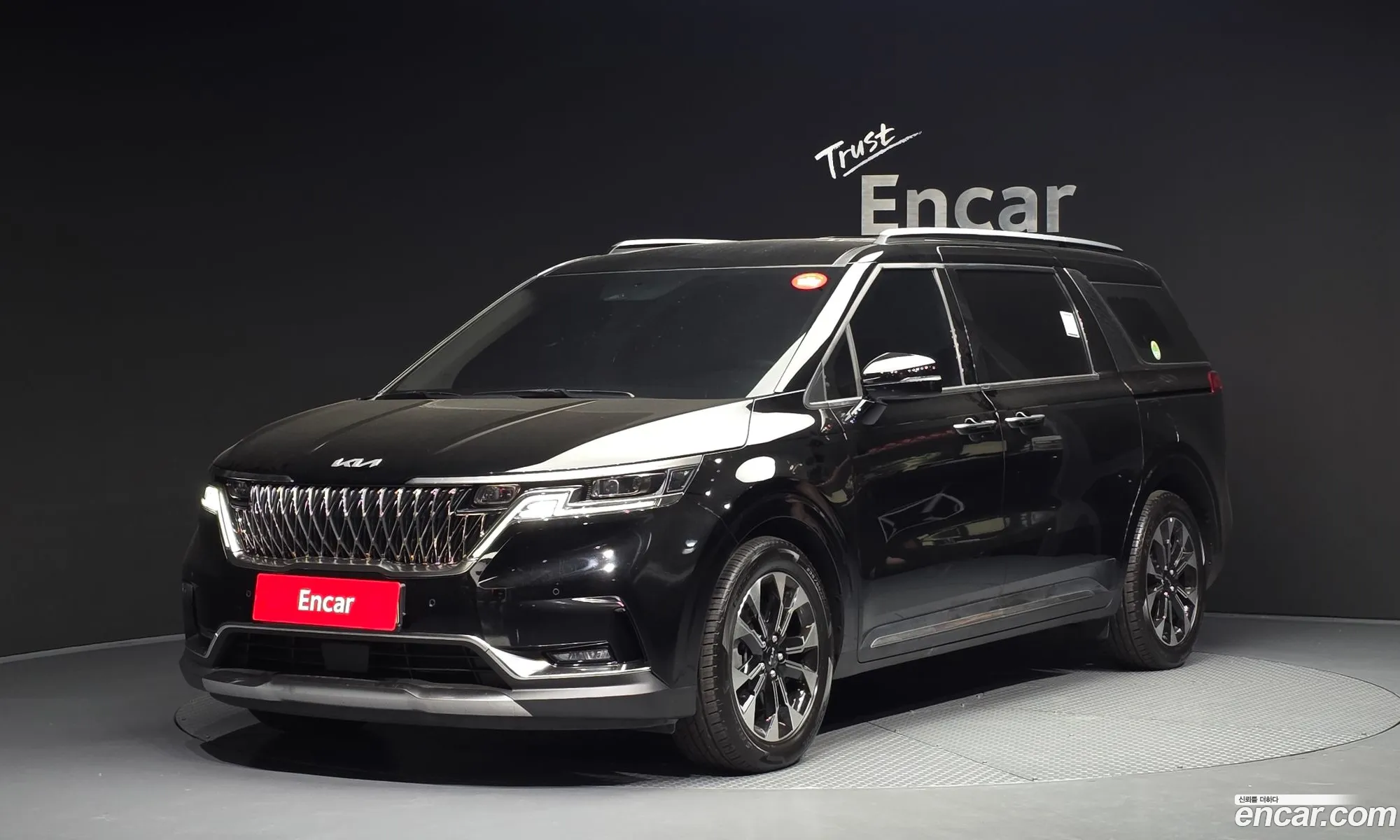 Kia Carnival 2022 — 2