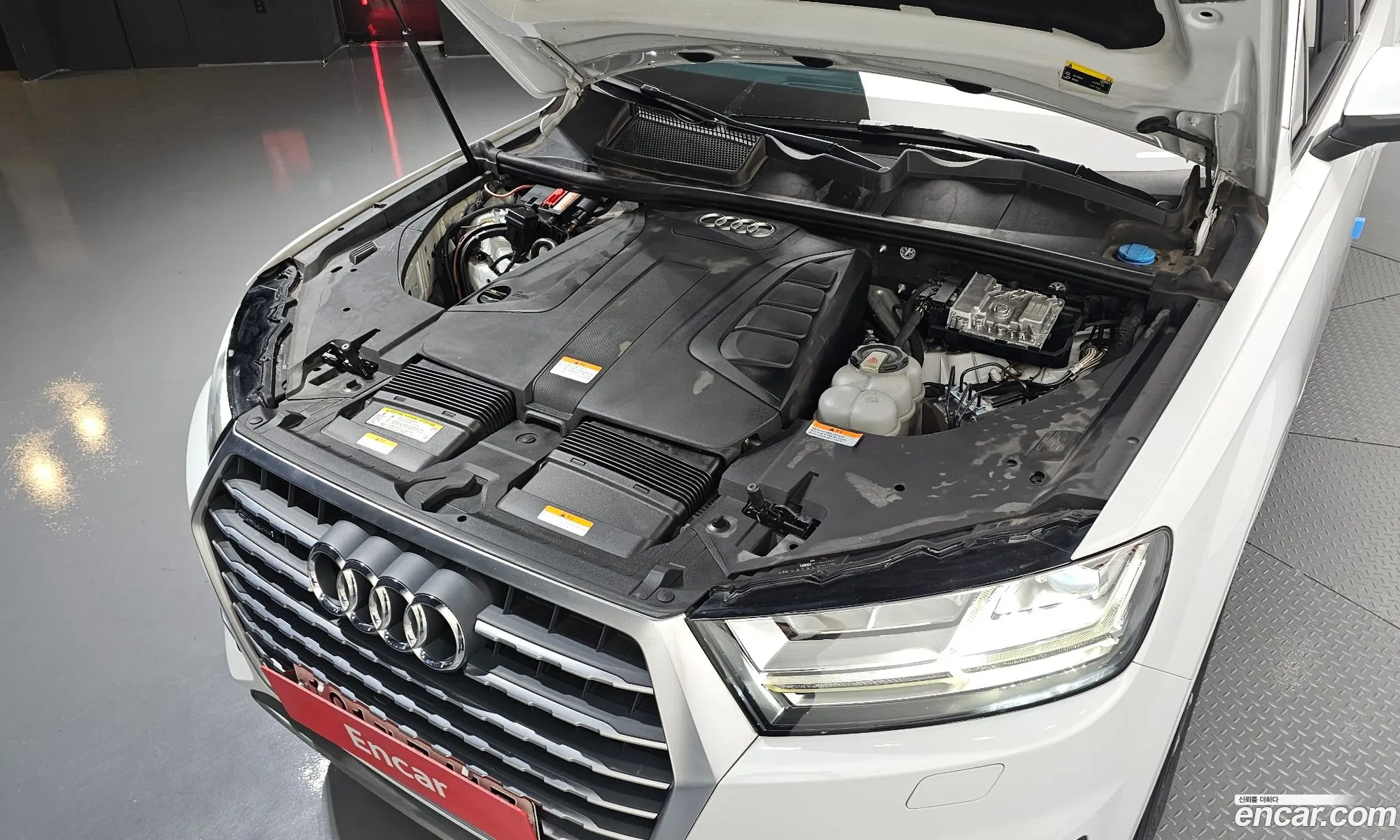 Audi Q7 2019 WAUZZZ4MXKD041405 — 23