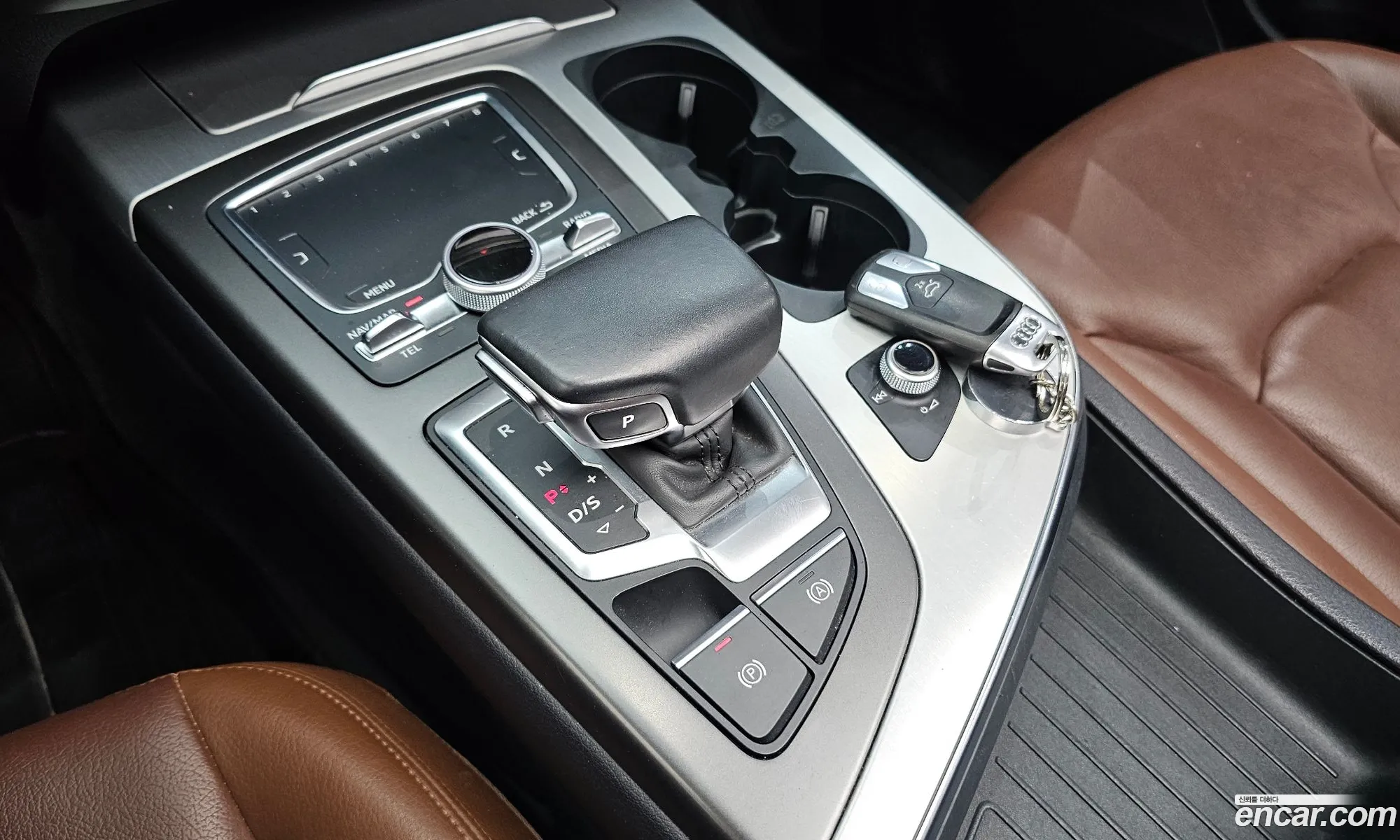 Audi Q7 2019 WAUZZZ4MXKD041405 — 28