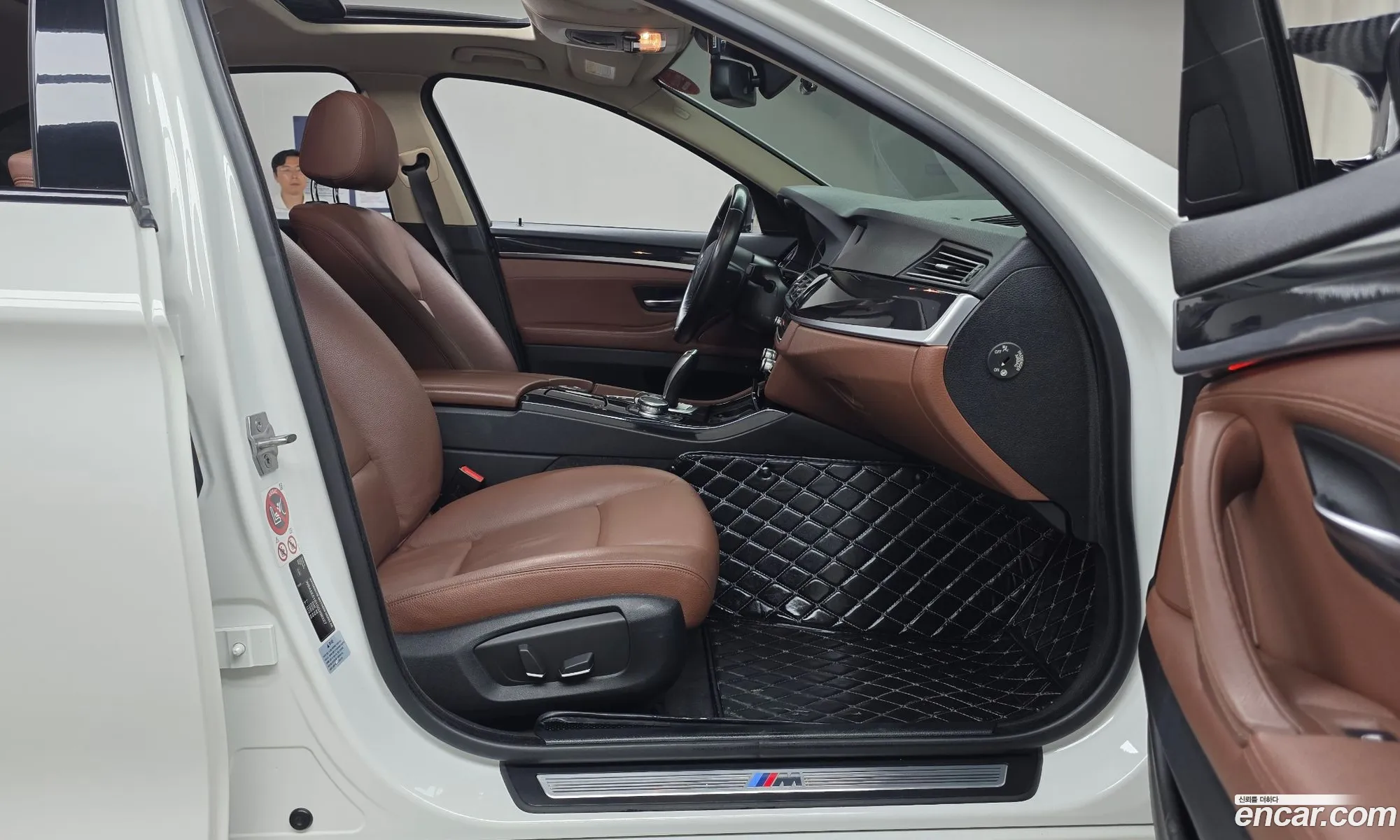 BMW 5 Series 2016 WBA5E5101GG208227 — 19