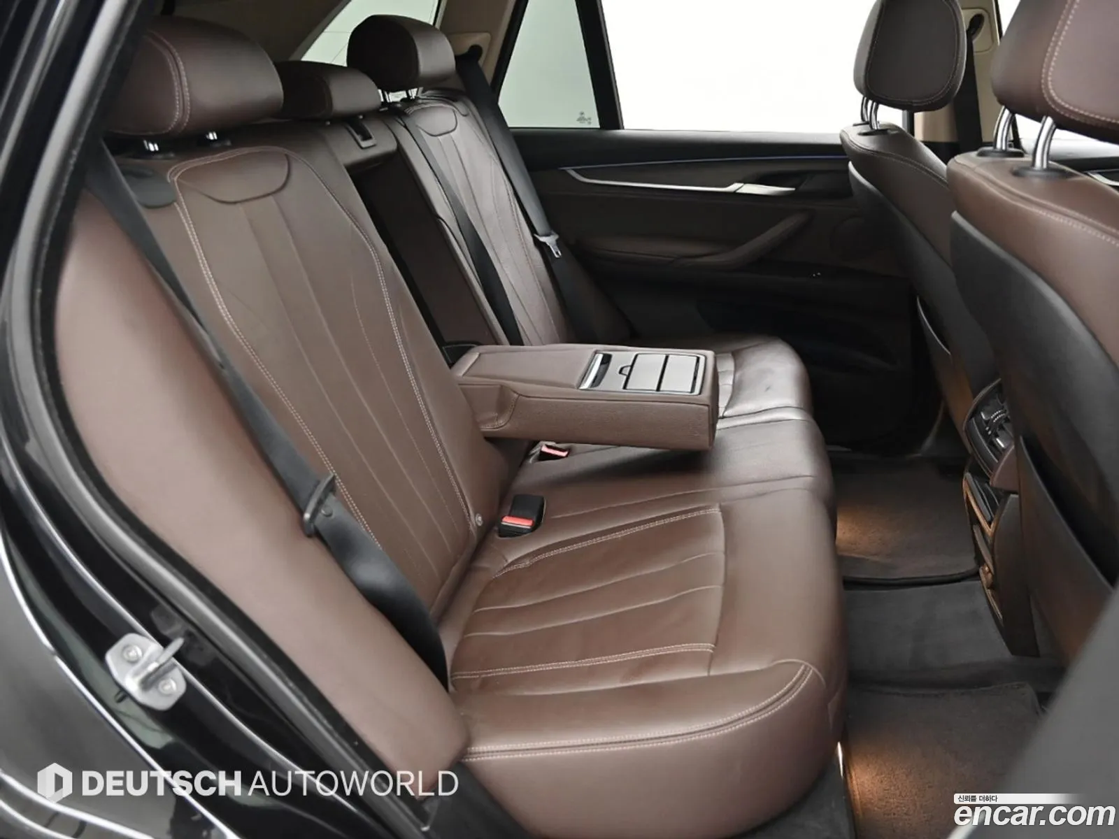 BMW X5 2018 — 7