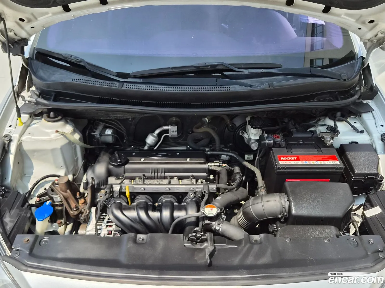Hyundai Accent 2012 — 2