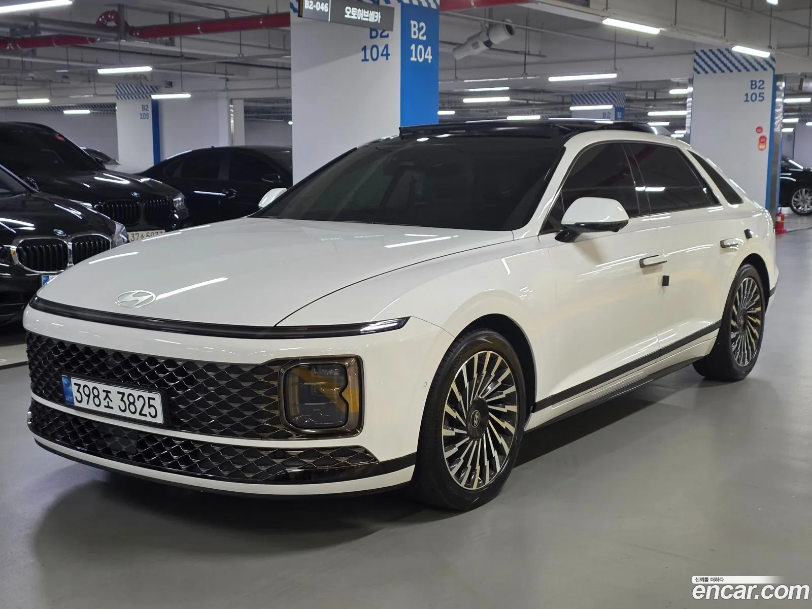 Hyundai Grandeur Hybrid 2023 — 4