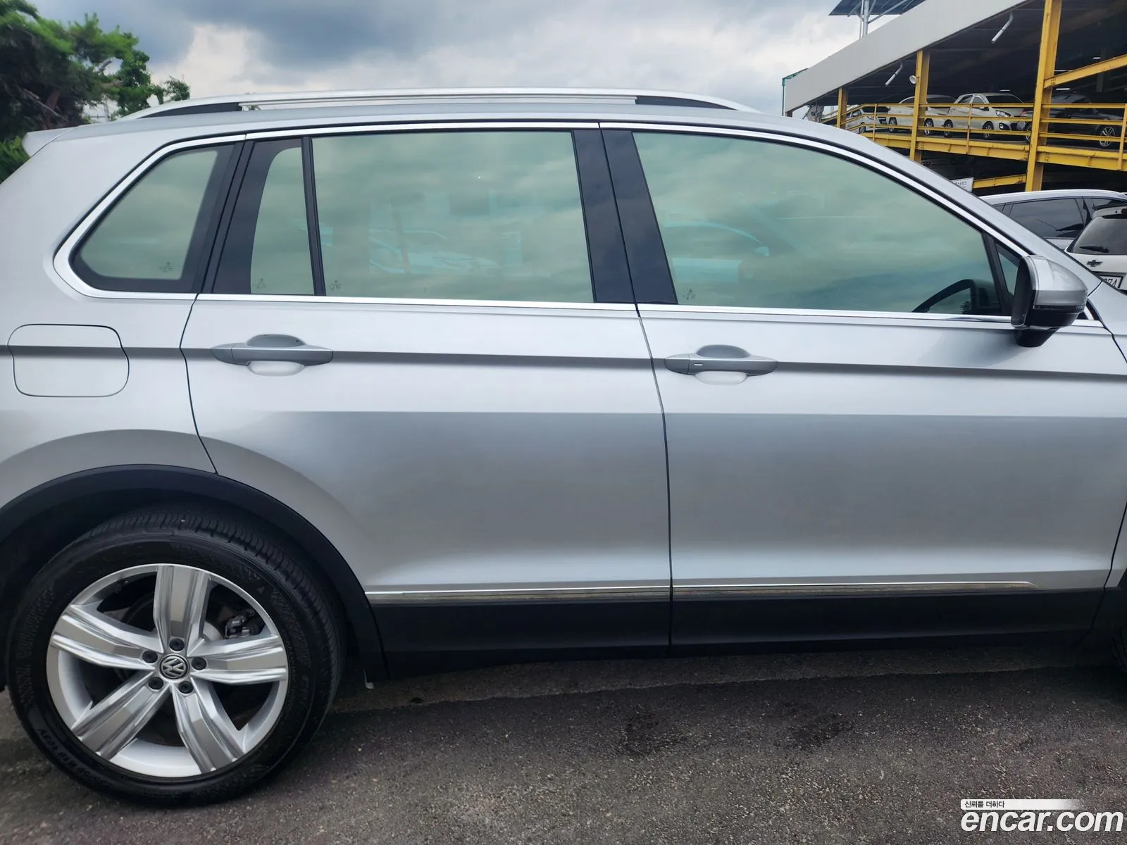 Volkswagen Tiguan 2020 — 8