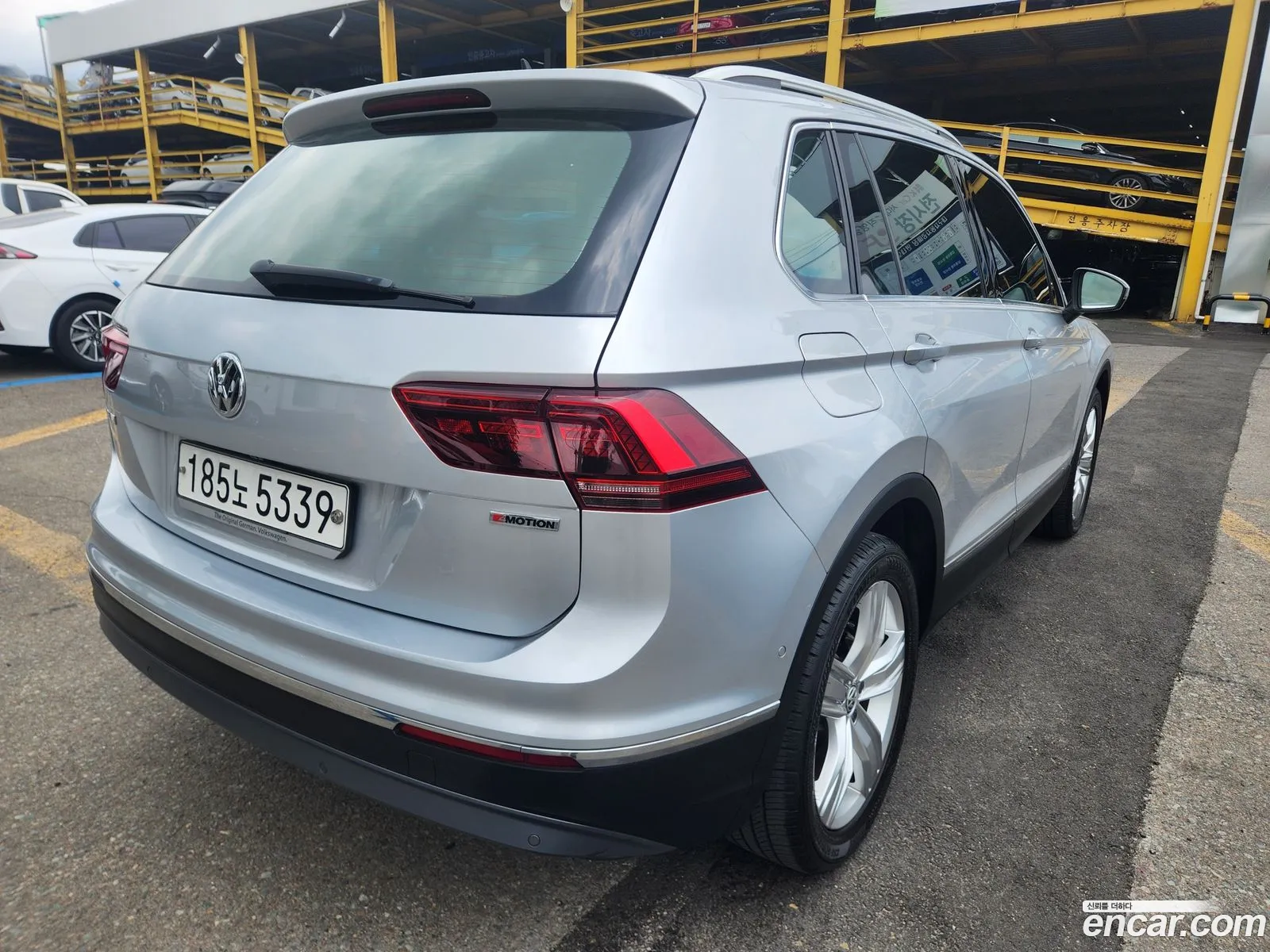 Volkswagen Tiguan 2020 — 11