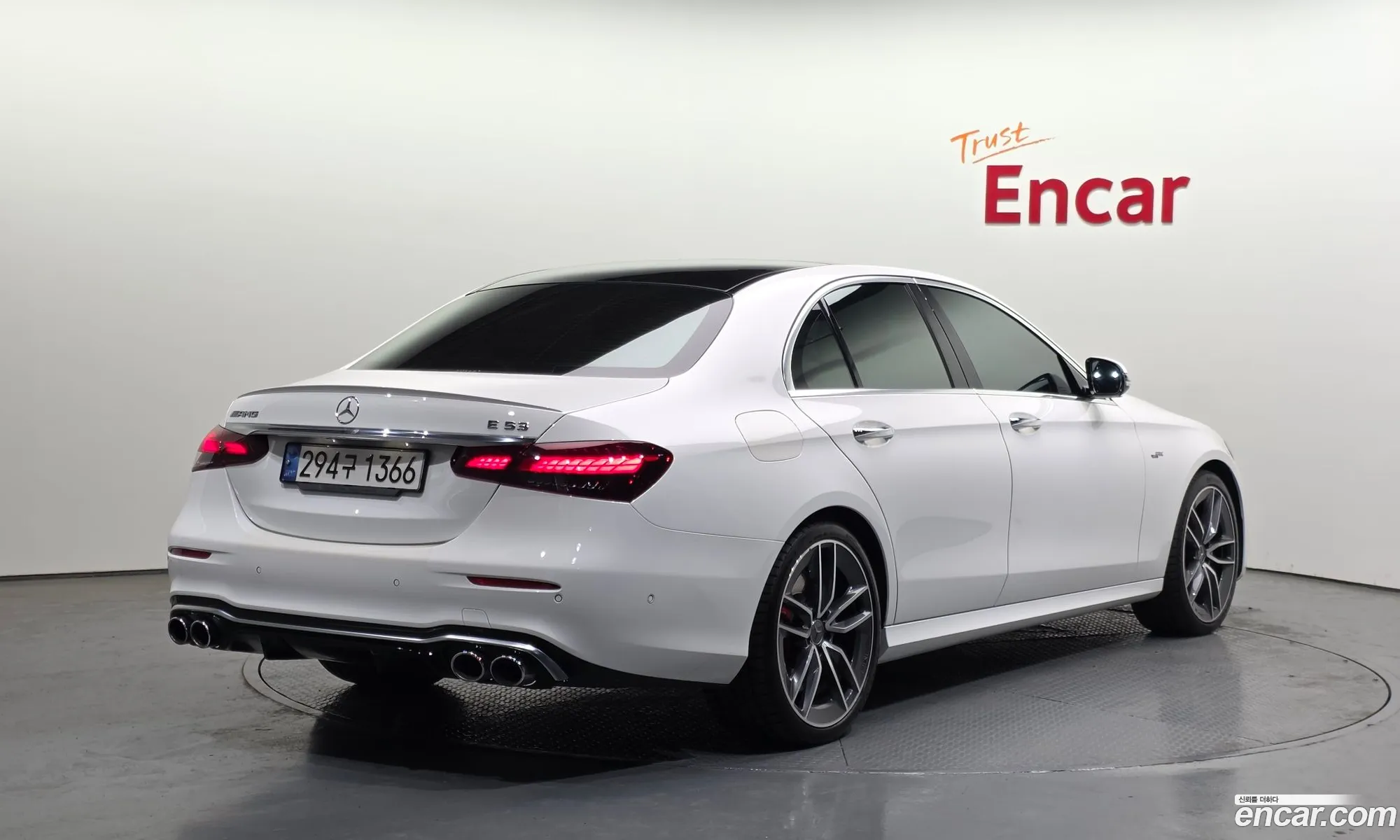 Mercedes-Benz E-Class W213 2022 — 16