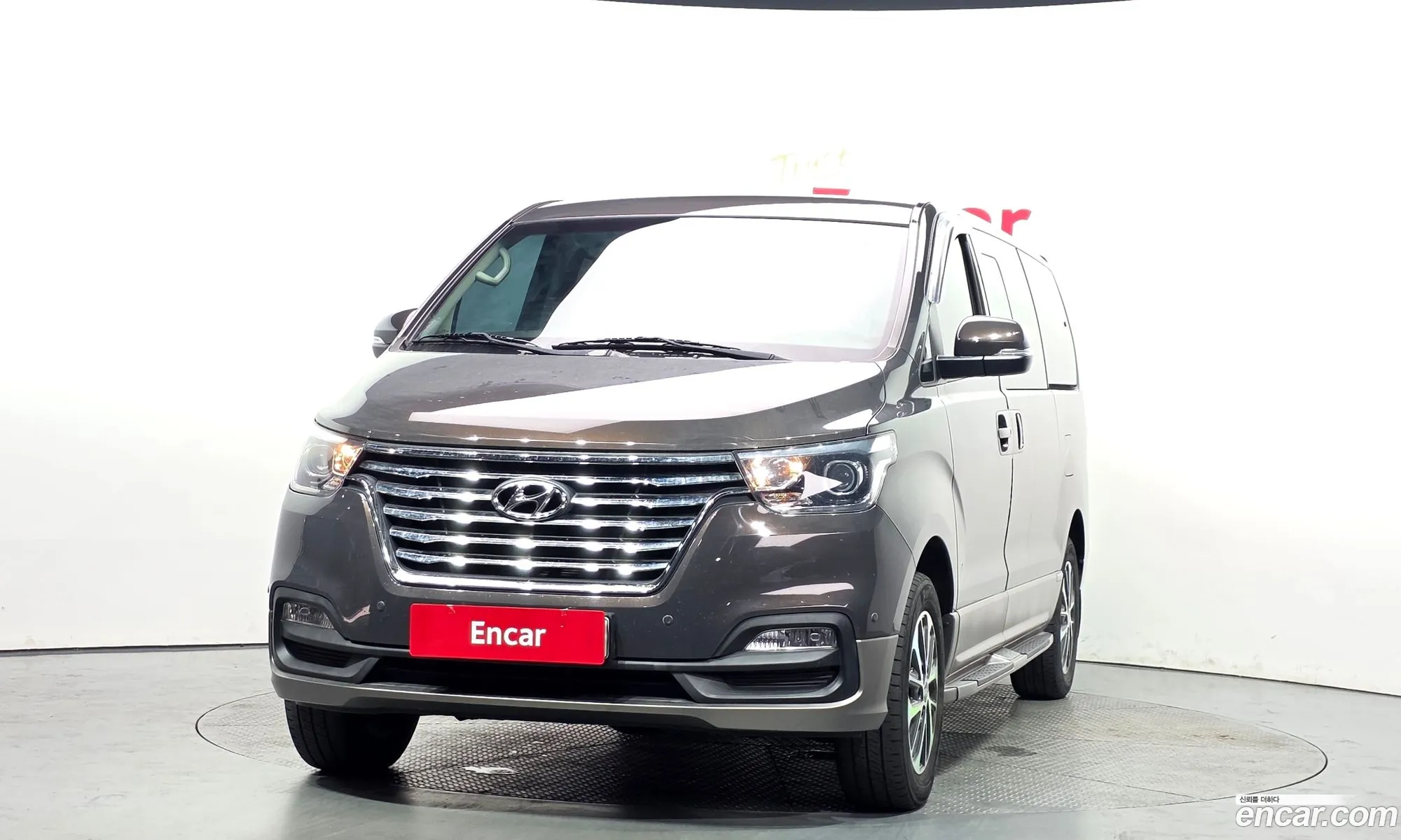 Hyundai Grand Starex 2019 — 3