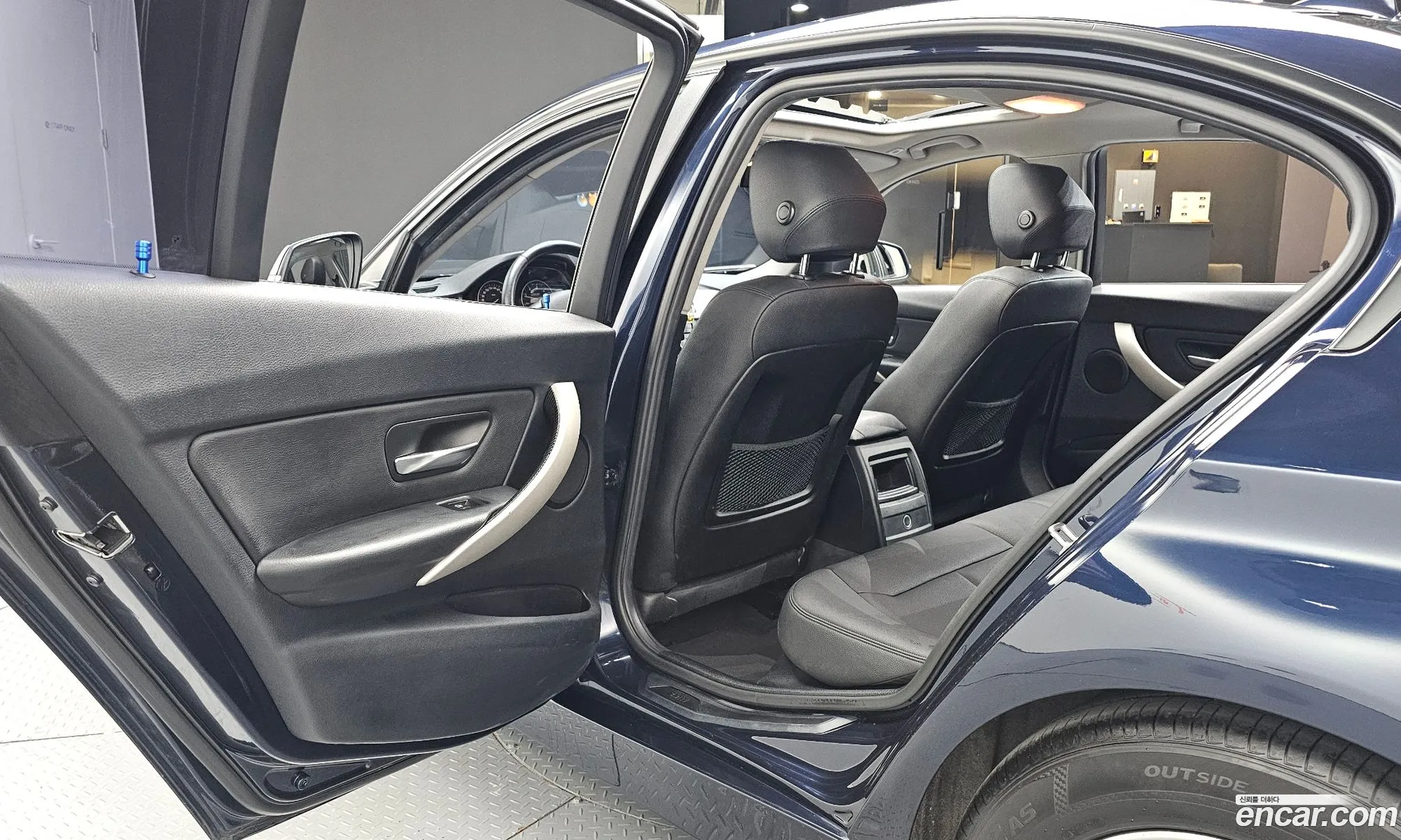 BMW 3 Series 2015 WBA3E1102FF949233 — 19