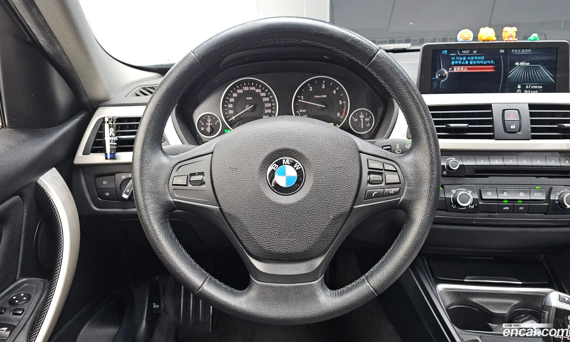 BMW 3 Series 2015 WBA3E1102FF949233 — 11