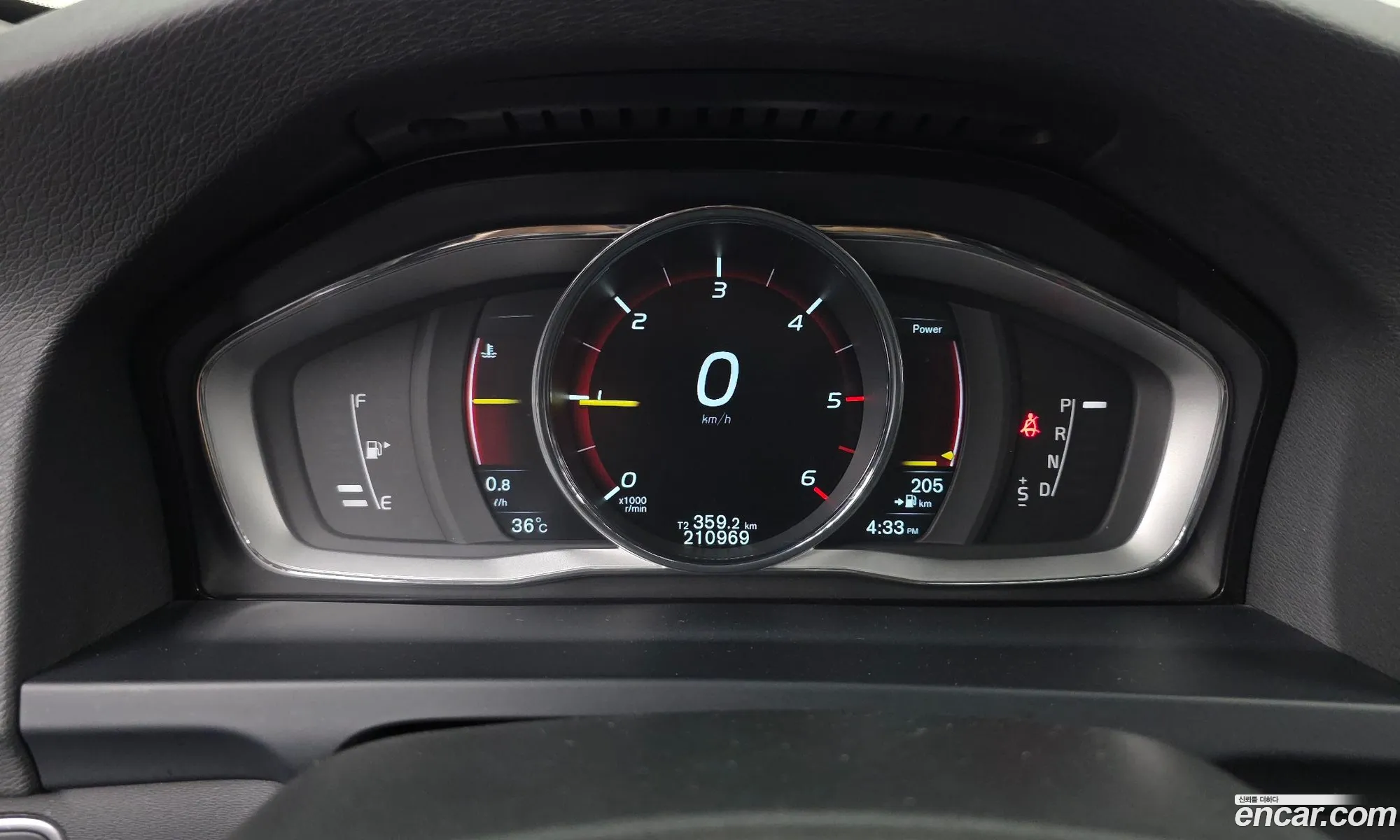 Volvo S60 2015 YV1FS84BBF2356095 — 16