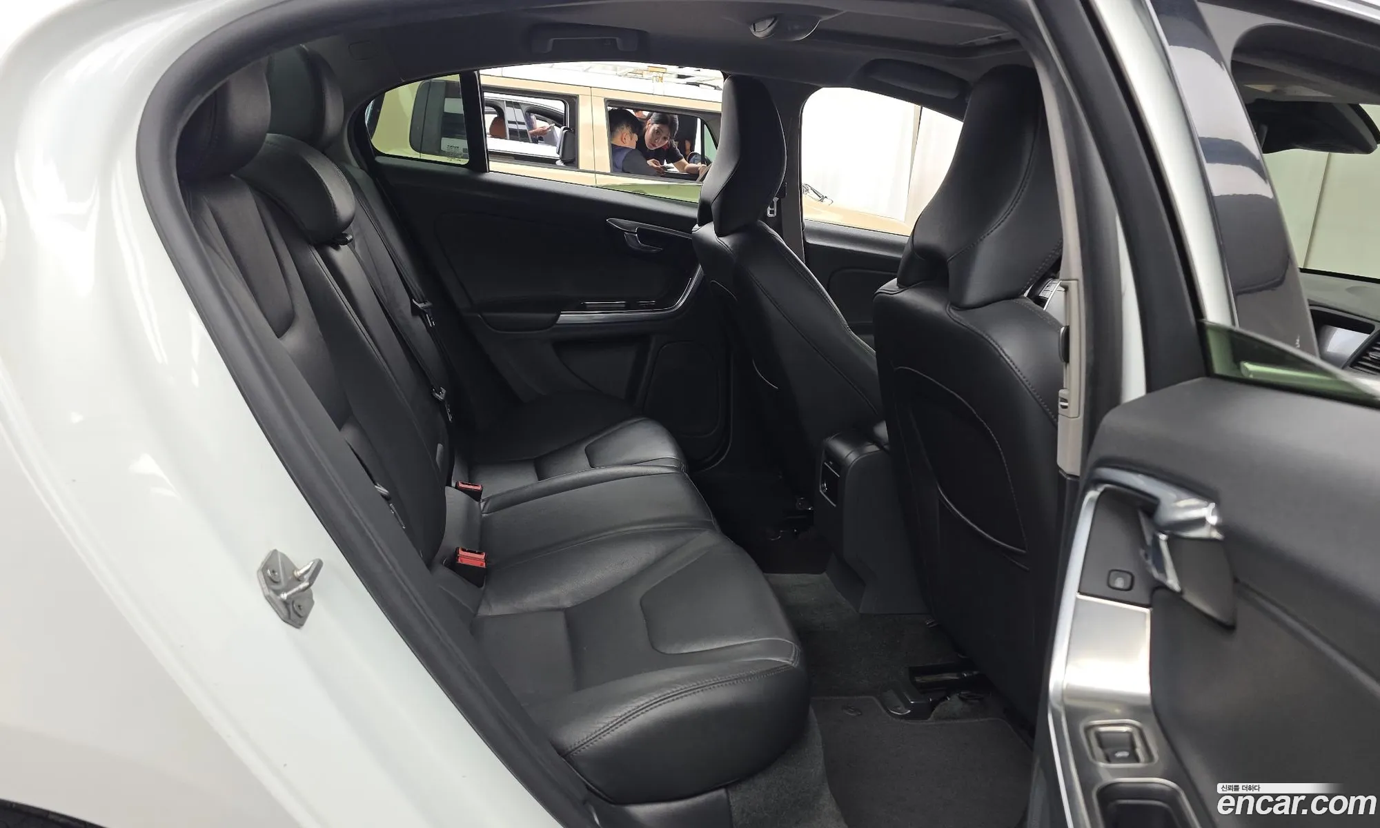 Volvo S60 2015 YV1FS84BBF2356095 — 20