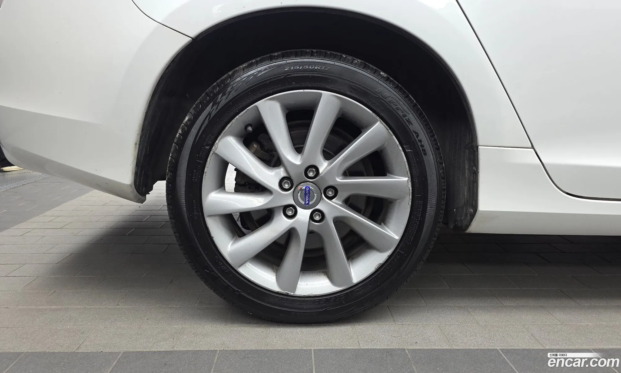 Volvo S60 2015 YV1FS84BBF2356095 — 14