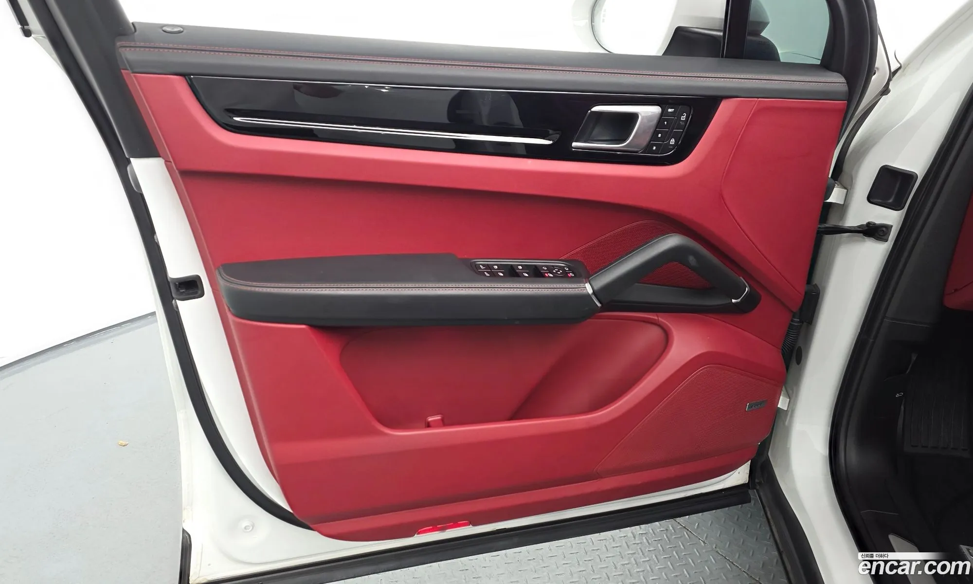 Porsche Cayenne 2022 WP1AA29Y2NDA07455 — 23