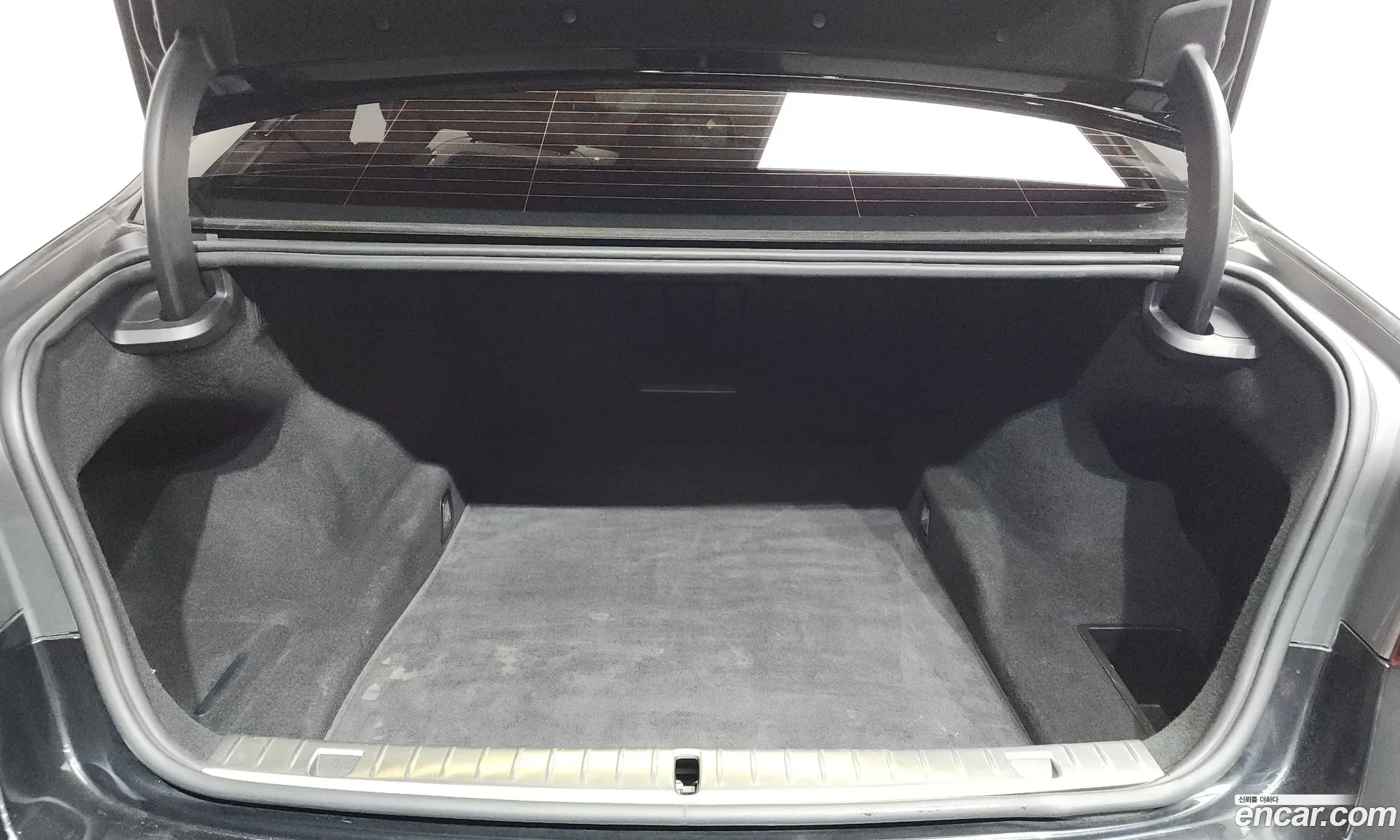 BMW 7 Series 2021 — 15