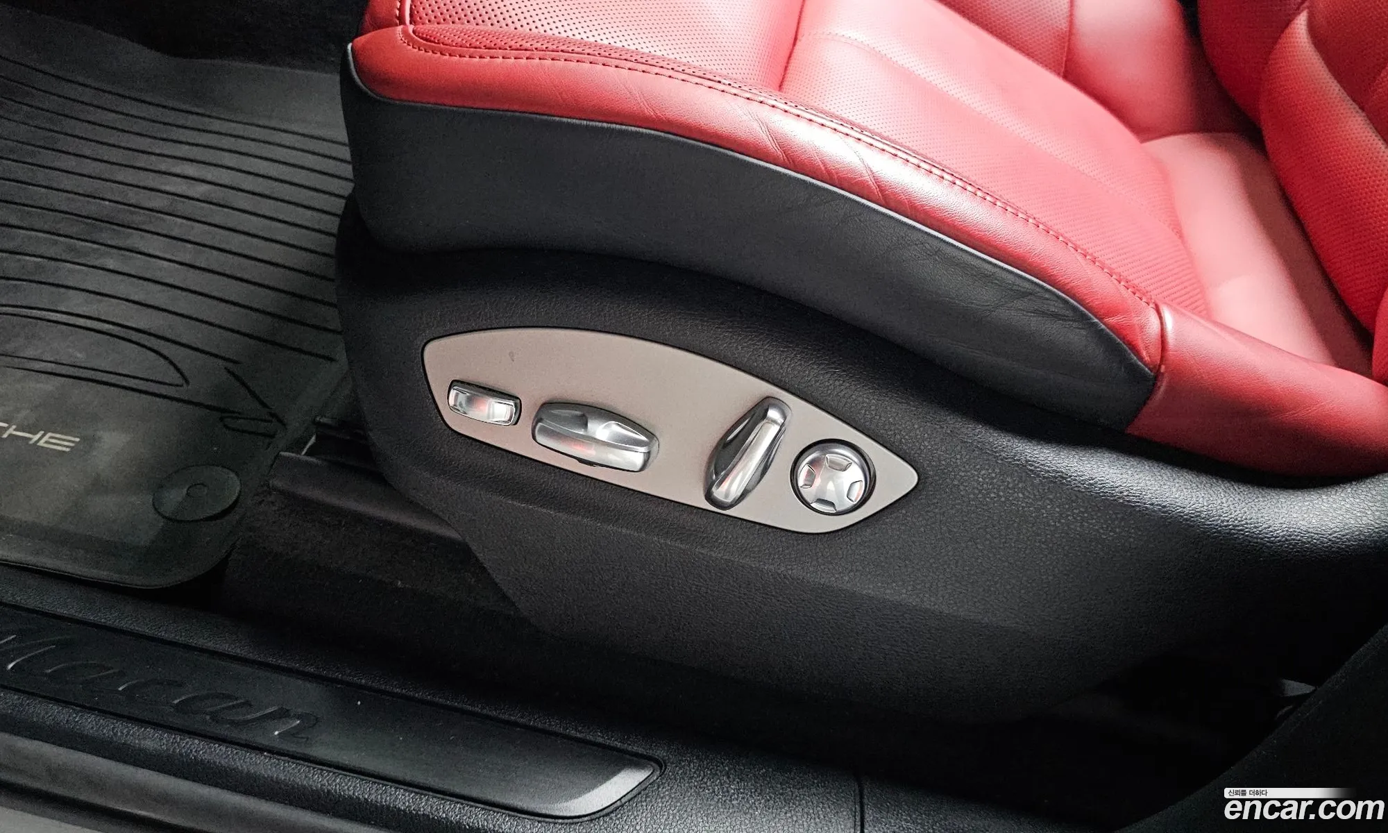 Porsche Macan 2021 WP1AA2951MLB16970 — 2