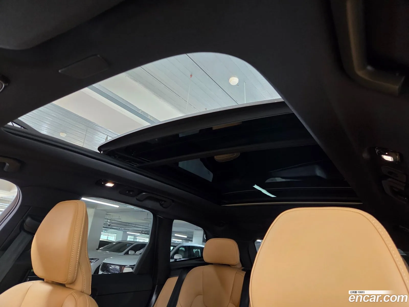 Volvo XC60 2025 — 10